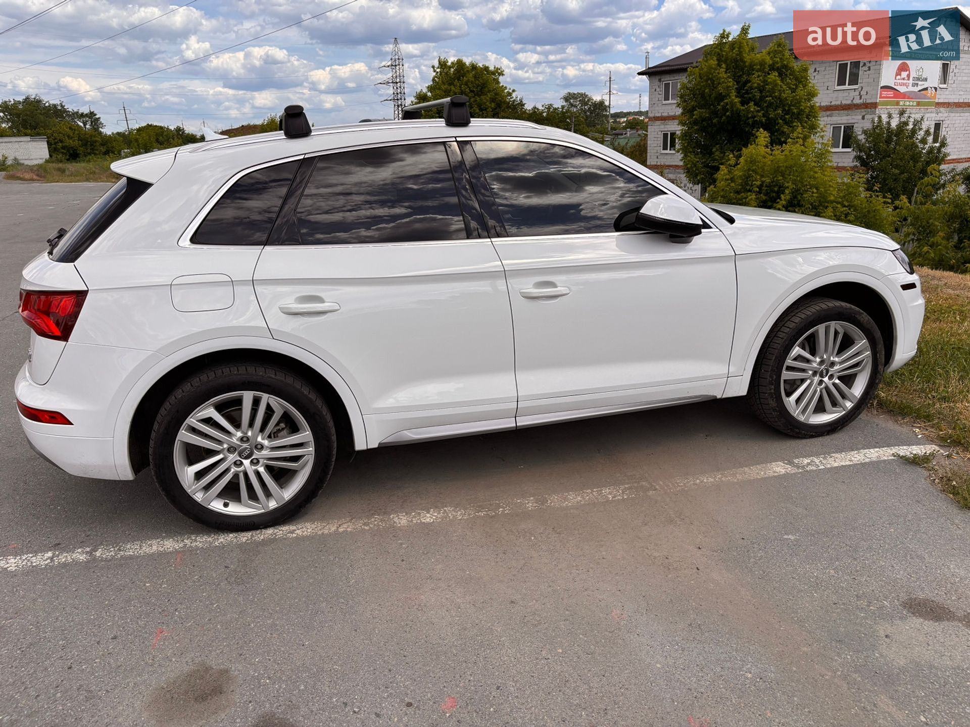 Audi Q5 2017 VIN WA1CNAFYXJ2050129 фото оголошення 8 з 34