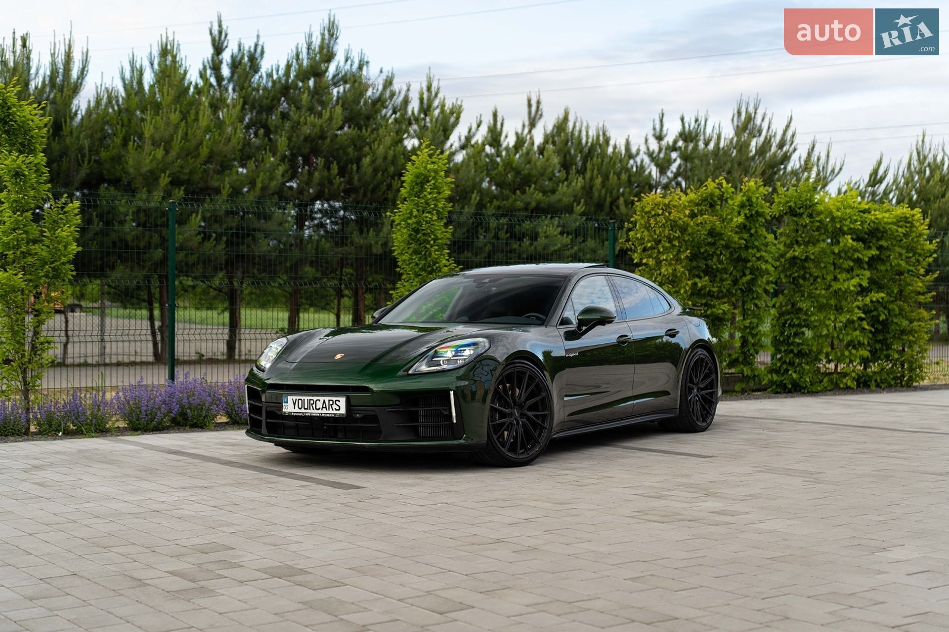 Porsche Panamera 2024 VIN WP0ZZZYA1RL070746 фото оголошення 3 з 35