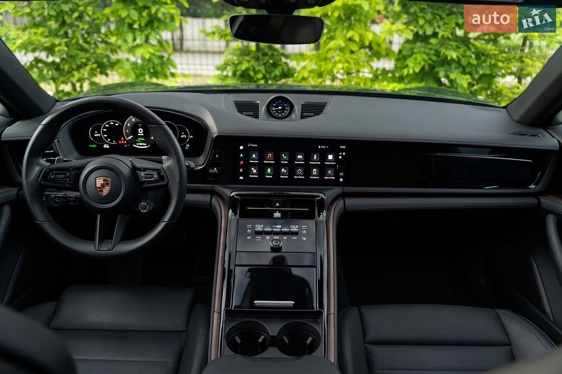 Porsche Panamera 2024 VIN WP0ZZZYA1RL070746 фото оголошення 19 з 35