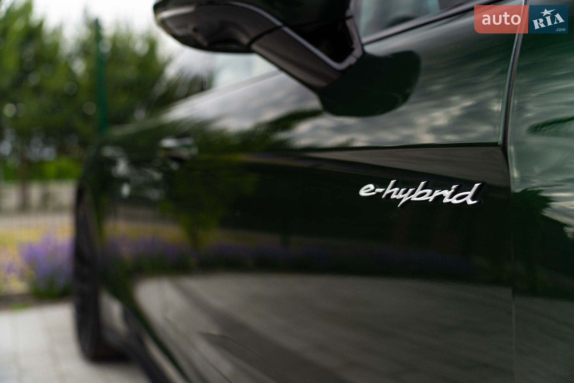 Porsche Panamera 2024 VIN WP0ZZZYA1RL070746 фото оголошення 32 з 35