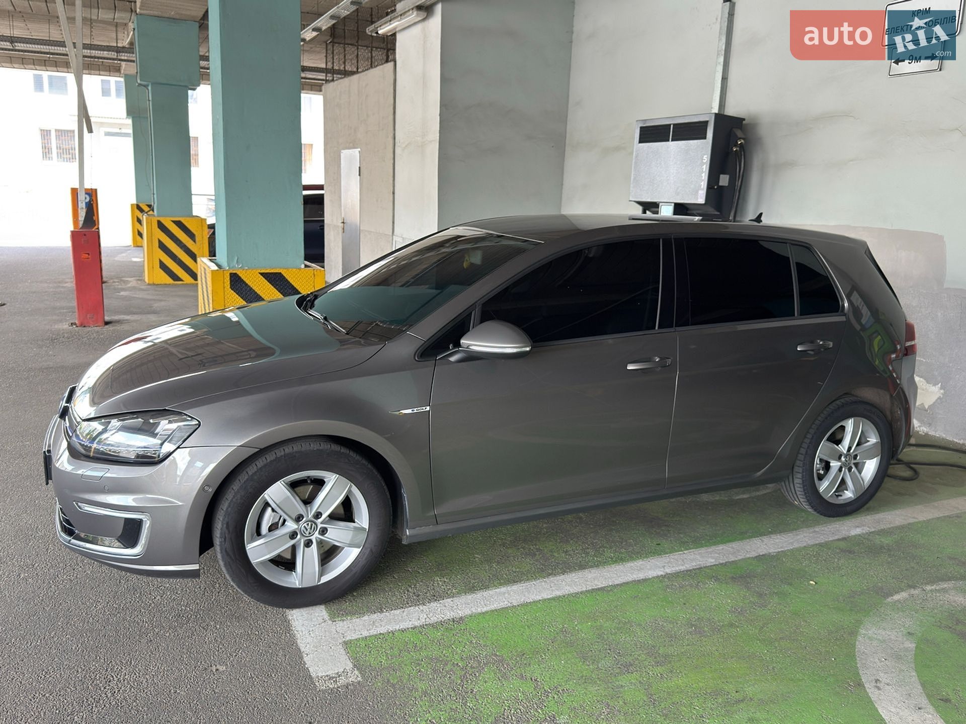 Volkswagen e-Golf 2015 VIN WVWZZZAUZGW907331 фото оголошення 2 з 12