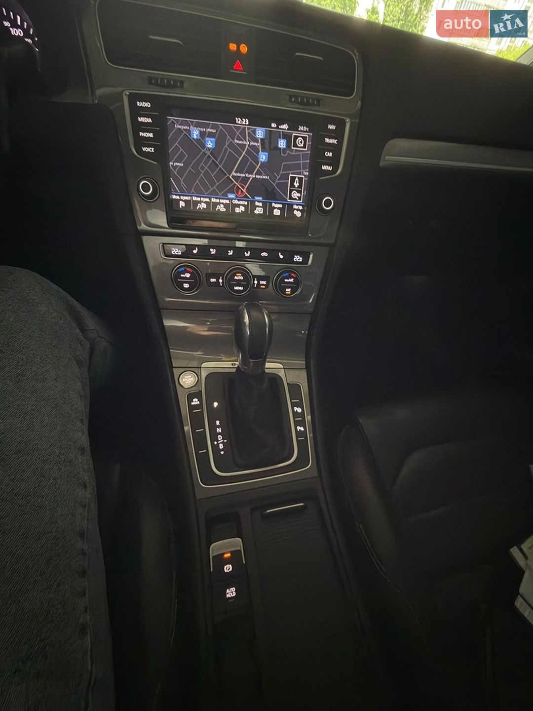 Volkswagen e-Golf 2015 VIN WVWZZZAUZGW907331 фото оголошення 10 з 12