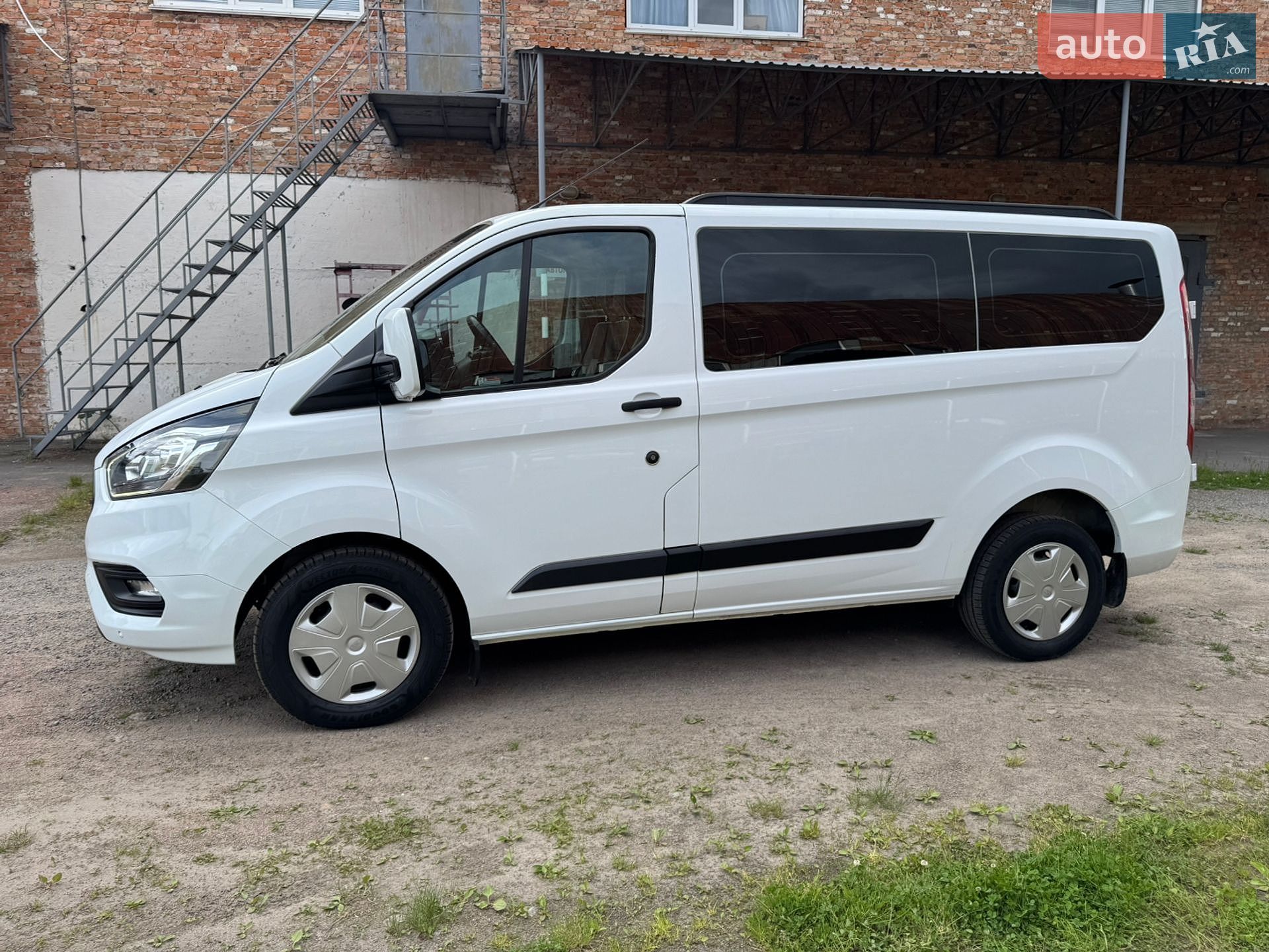 Ford Transit Custom 2022 VIN WF0YXXTTGYNR62584 фото оголошення 24 з 86