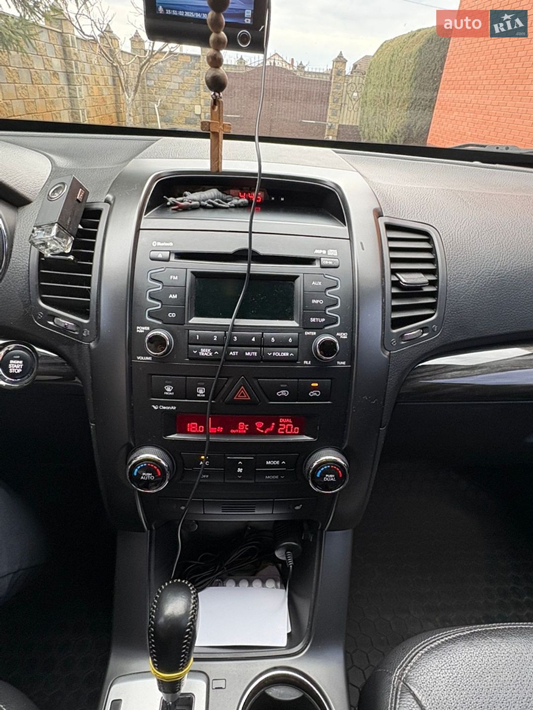 Kia Sorento 2012 VIN KNAKU814DC5322464 фото оголошення 10 з 17
