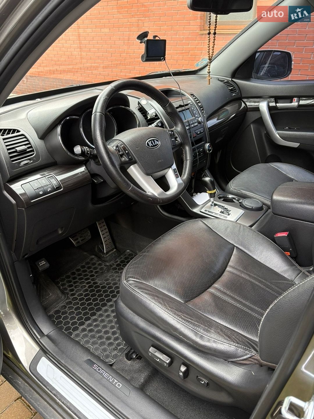 Kia Sorento 2012 VIN KNAKU814DC5322464 фото оголошення 13 з 17