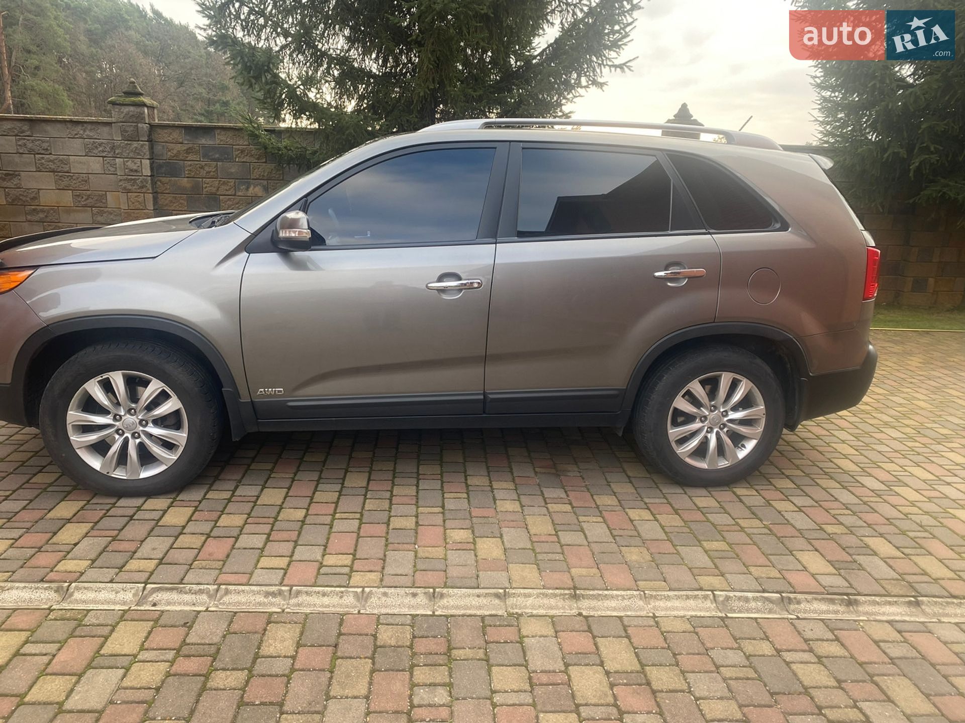 Kia Sorento 2012 VIN KNAKU814DC5322464 фото оголошення 5 з 17