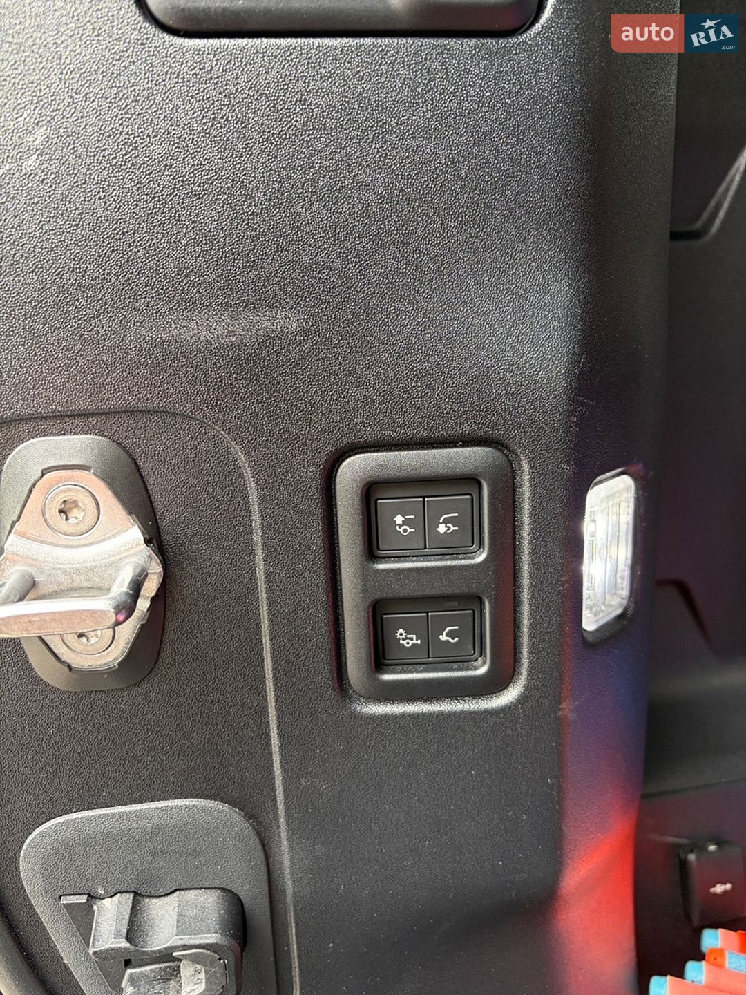 Land Rover Defender 2024 VIN SALEA7BE7R2317806 фото оголошення 34 з 52