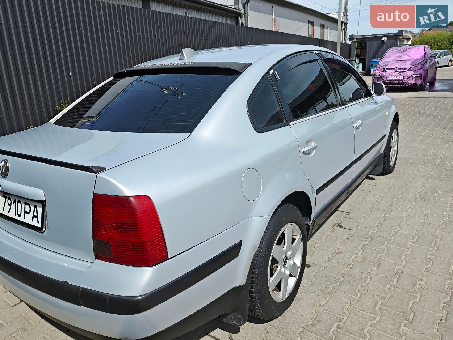 Volkswagen Passat 1998 VIN WVWZZZ3BZXX037176 фото оголошення 7 з 39