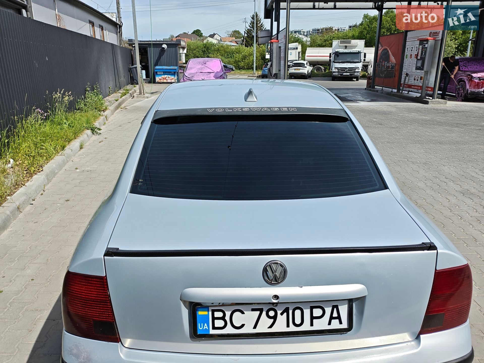 Volkswagen Passat 1998 VIN WVWZZZ3BZXX037176 фото оголошення 8 з 39