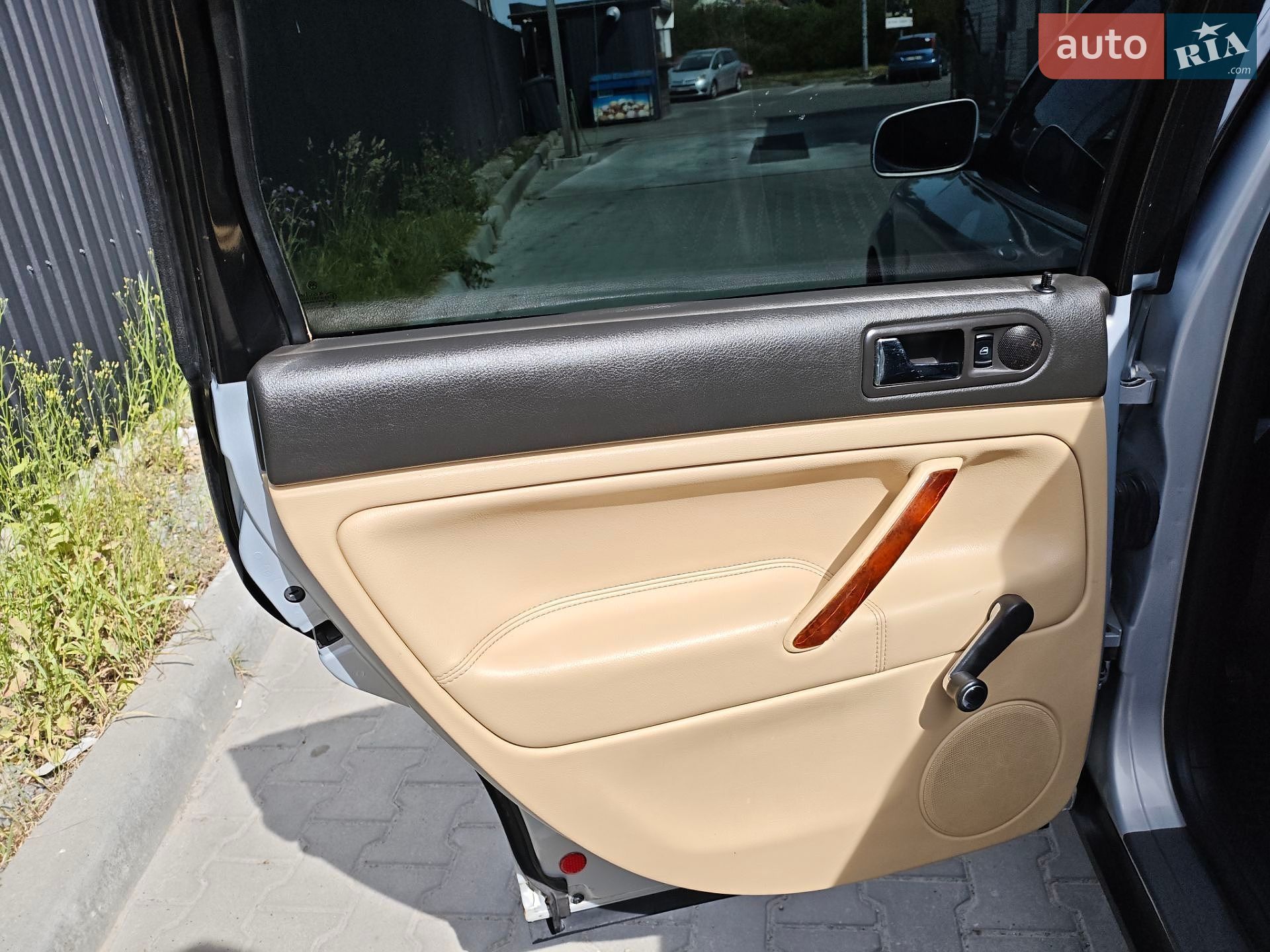 Volkswagen Passat 1998 VIN WVWZZZ3BZXX037176 фото оголошення 20 з 39