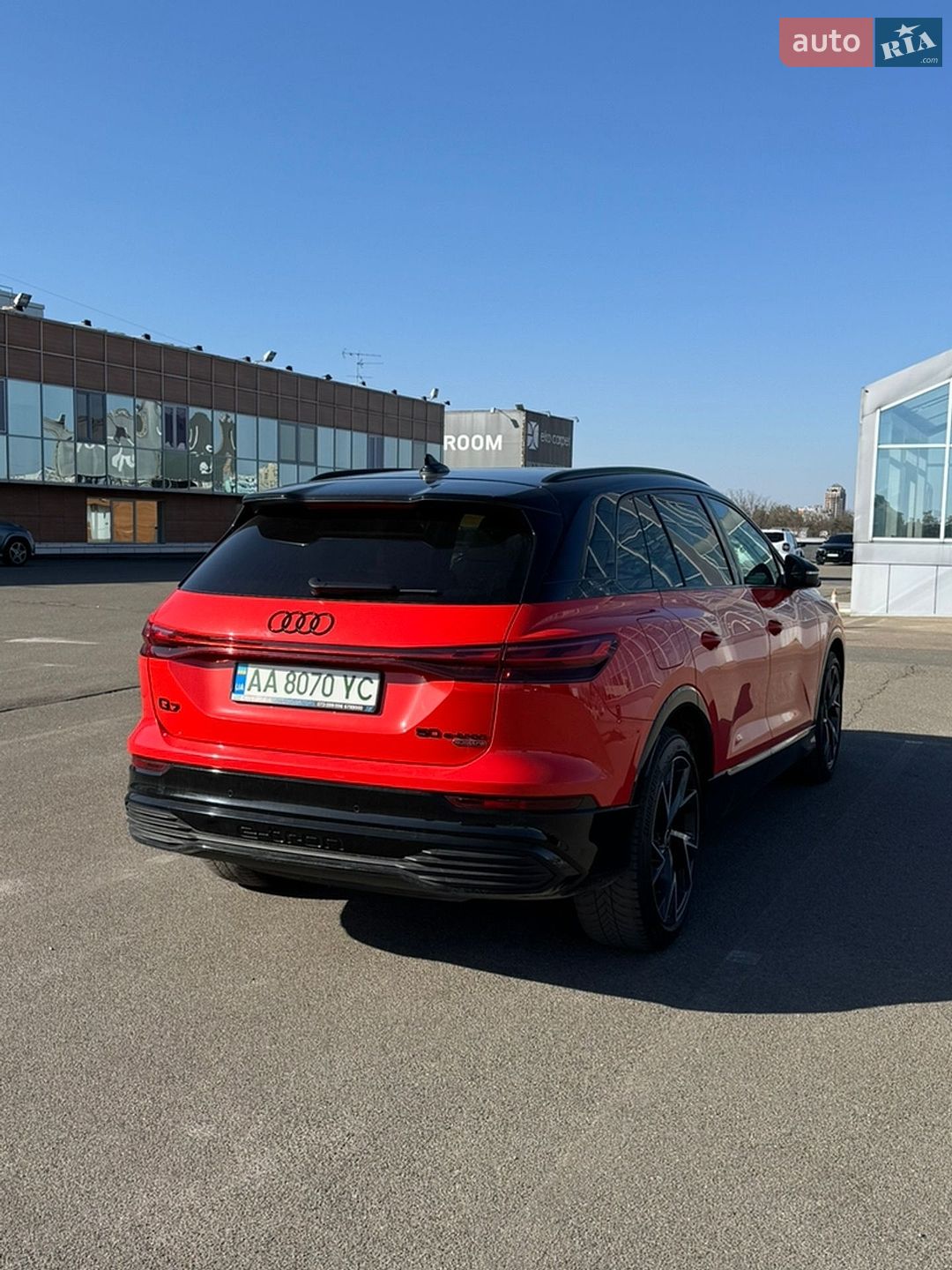 Audi Q5 e-tron 2022 VIN LSV1C5G48N2010060 фото оголошення 10 з 36