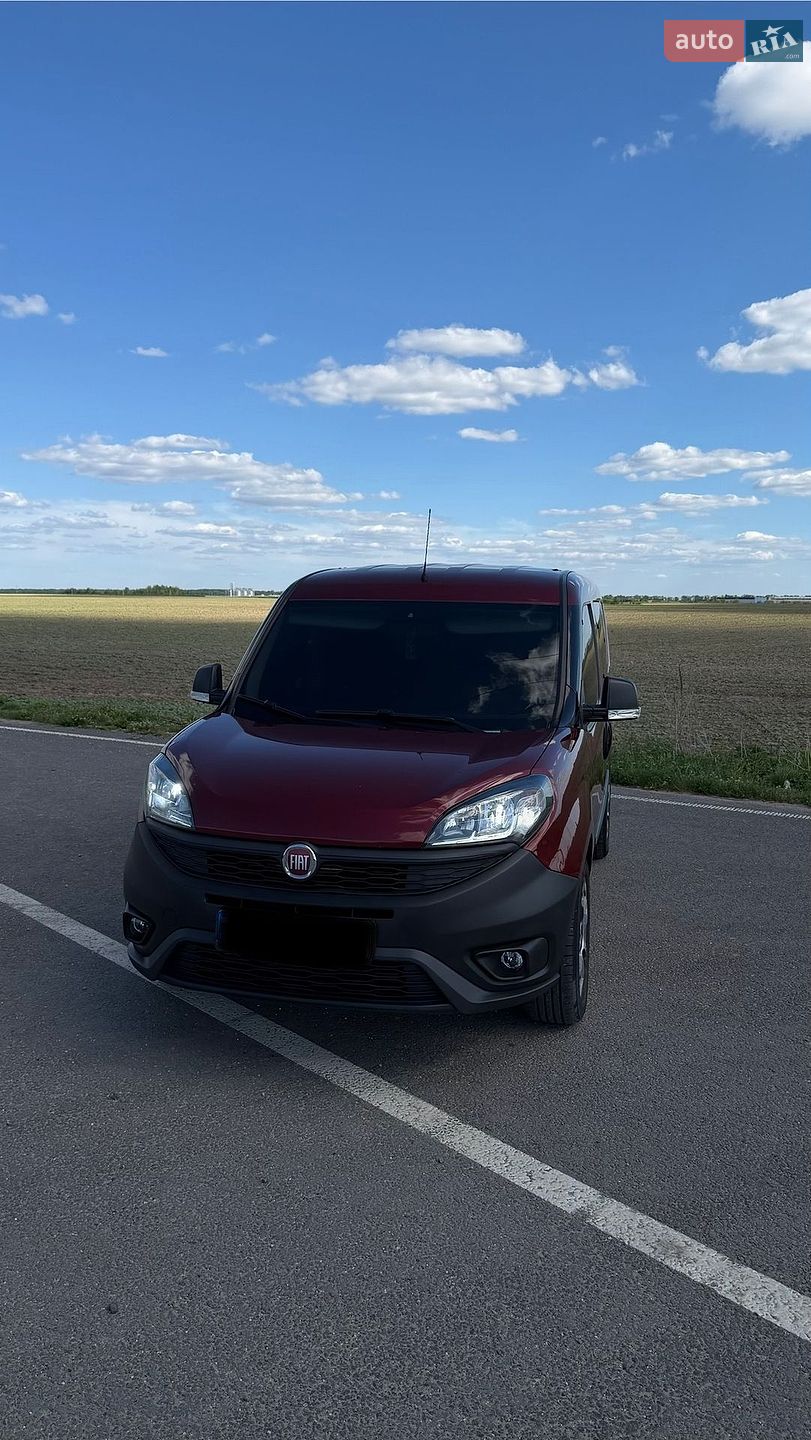Fiat Doblo 2019 VIN ZFA26300006P14904 фото оголошення 2 з 28