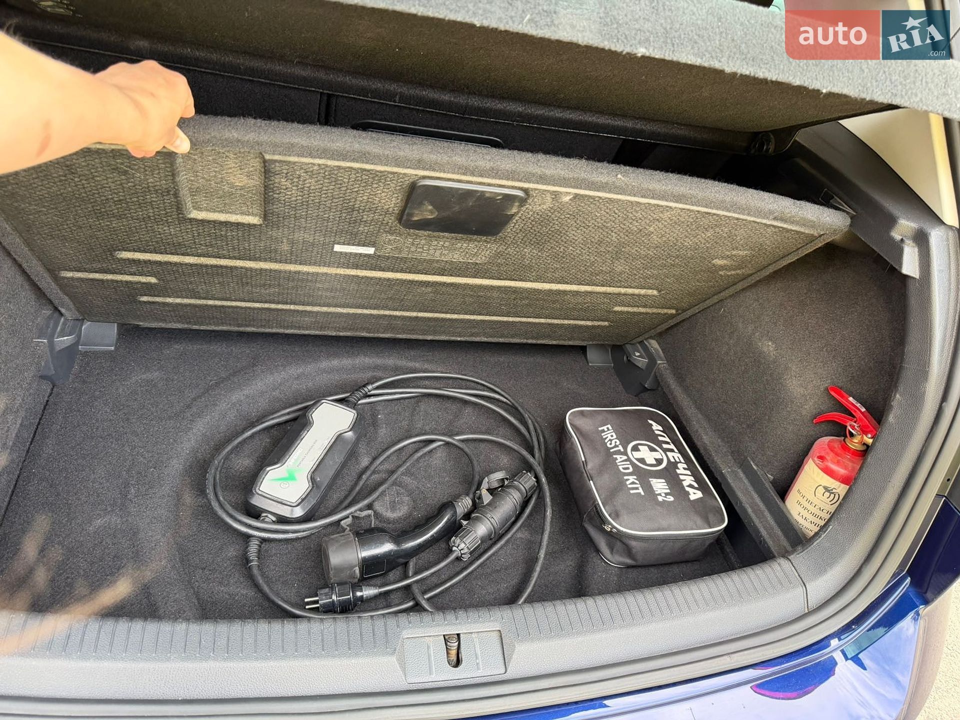 Volkswagen e-Golf 2017 VIN WVWZZZAUZJ8901497 фото оголошення 4 з 85