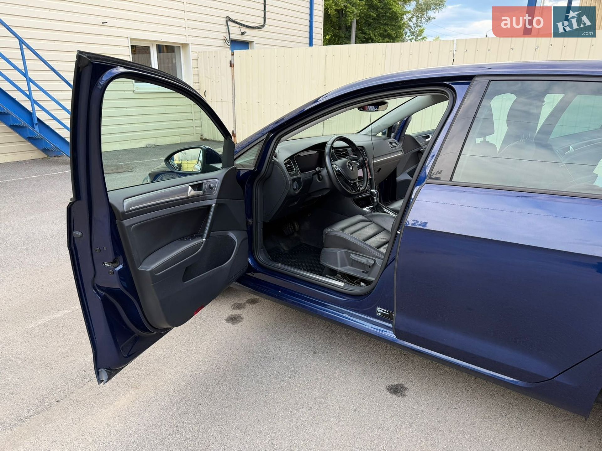 Volkswagen e-Golf 2017 VIN WVWZZZAUZJ8901497 фото оголошення 10 з 85