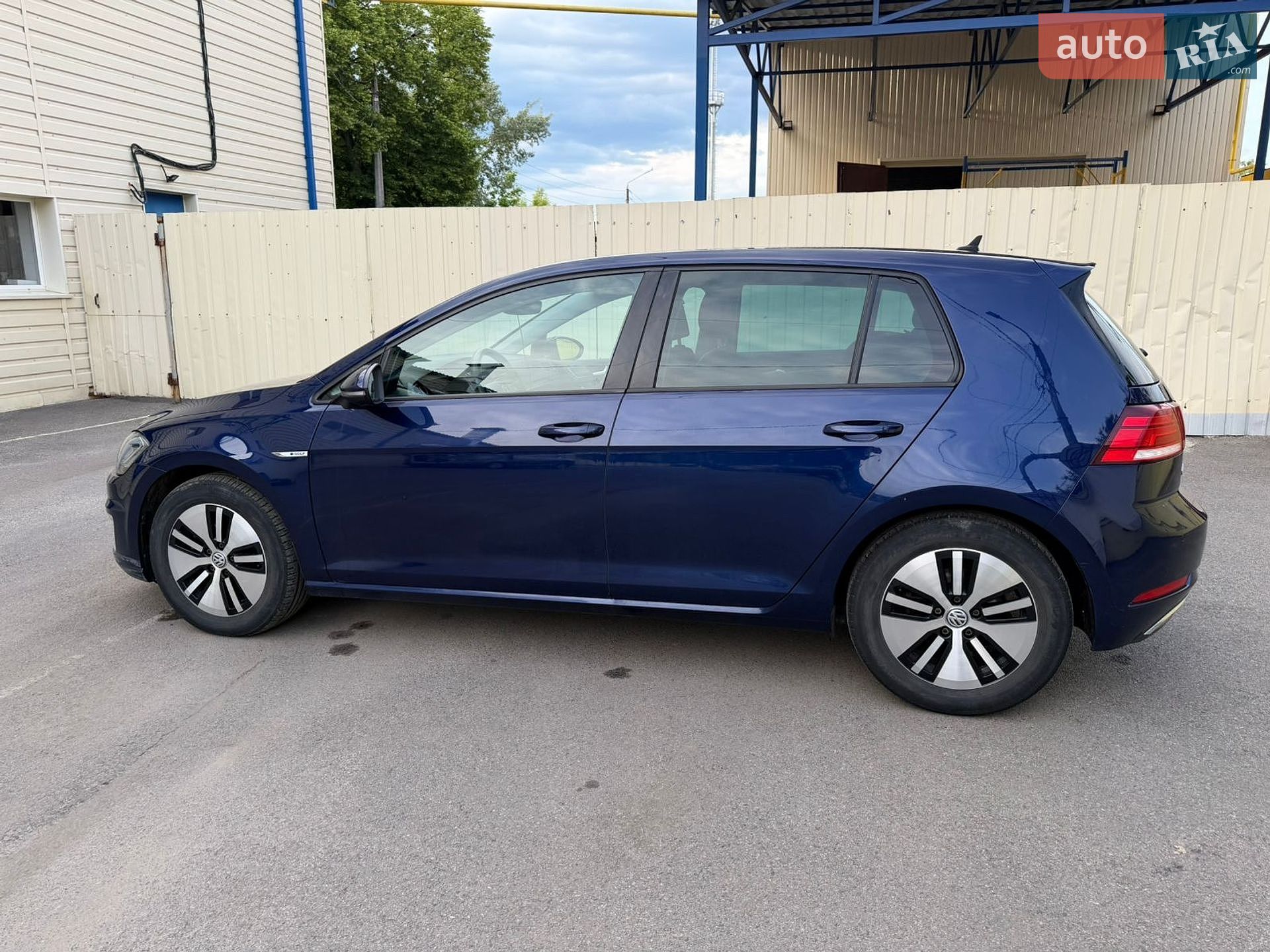 Volkswagen e-Golf 2017 VIN WVWZZZAUZJ8901497 фото оголошення 12 з 85
