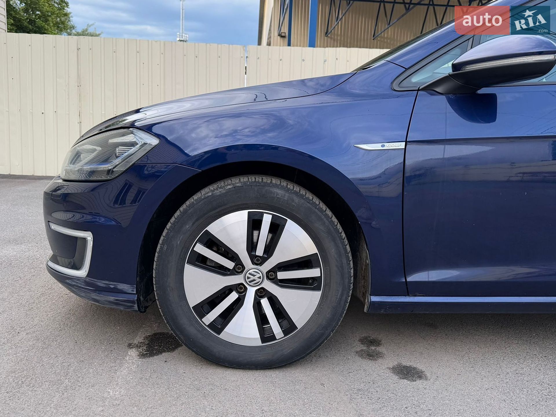 Volkswagen e-Golf 2017 VIN WVWZZZAUZJ8901497 фото оголошення 14 з 85