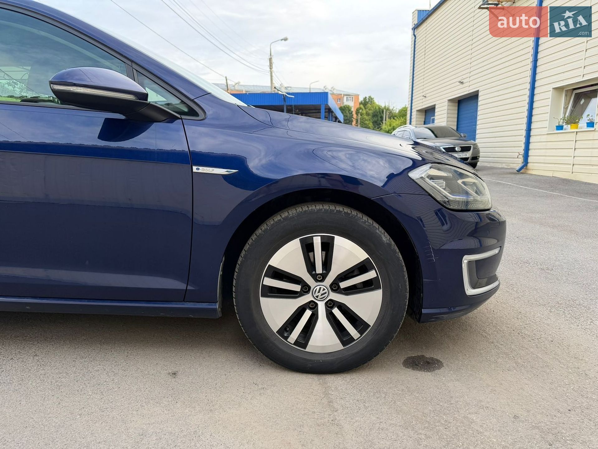 Volkswagen e-Golf 2017 VIN WVWZZZAUZJ8901497 фото оголошення 23 з 85