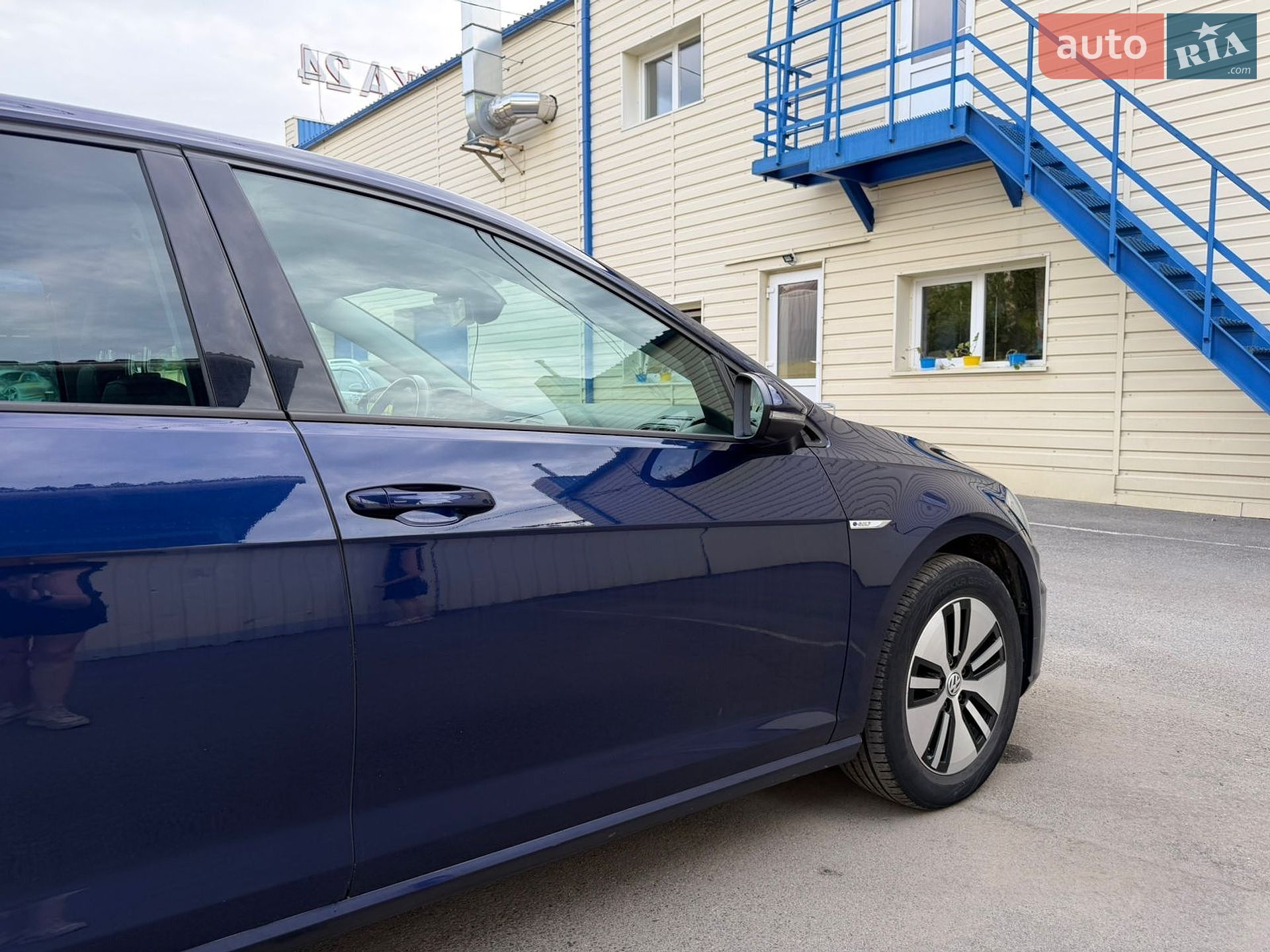 Volkswagen e-Golf 2017 VIN WVWZZZAUZJ8901497 фото оголошення 22 з 85
