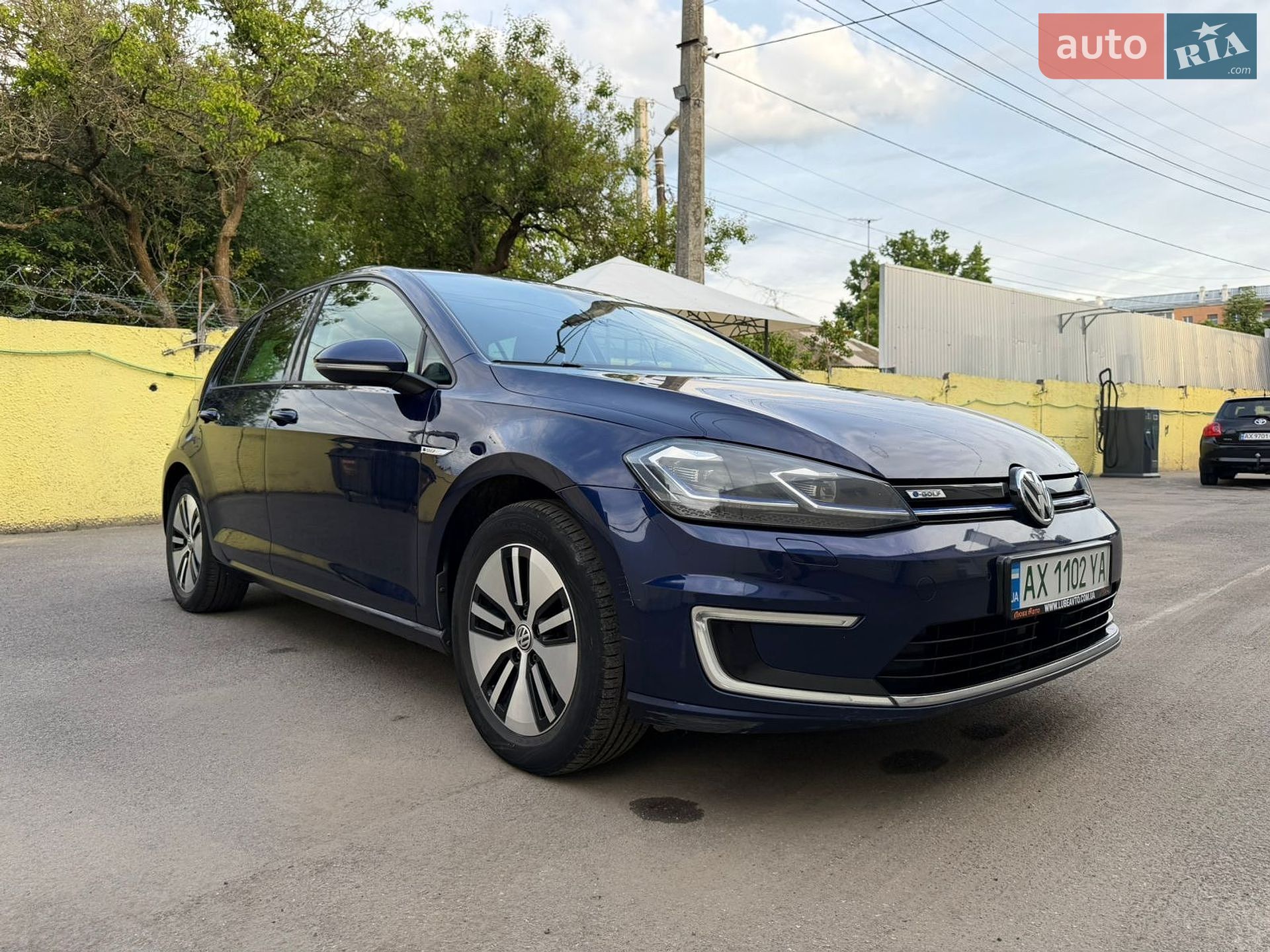 Volkswagen e-Golf 2017 VIN WVWZZZAUZJ8901497 фото оголошення 24 з 85