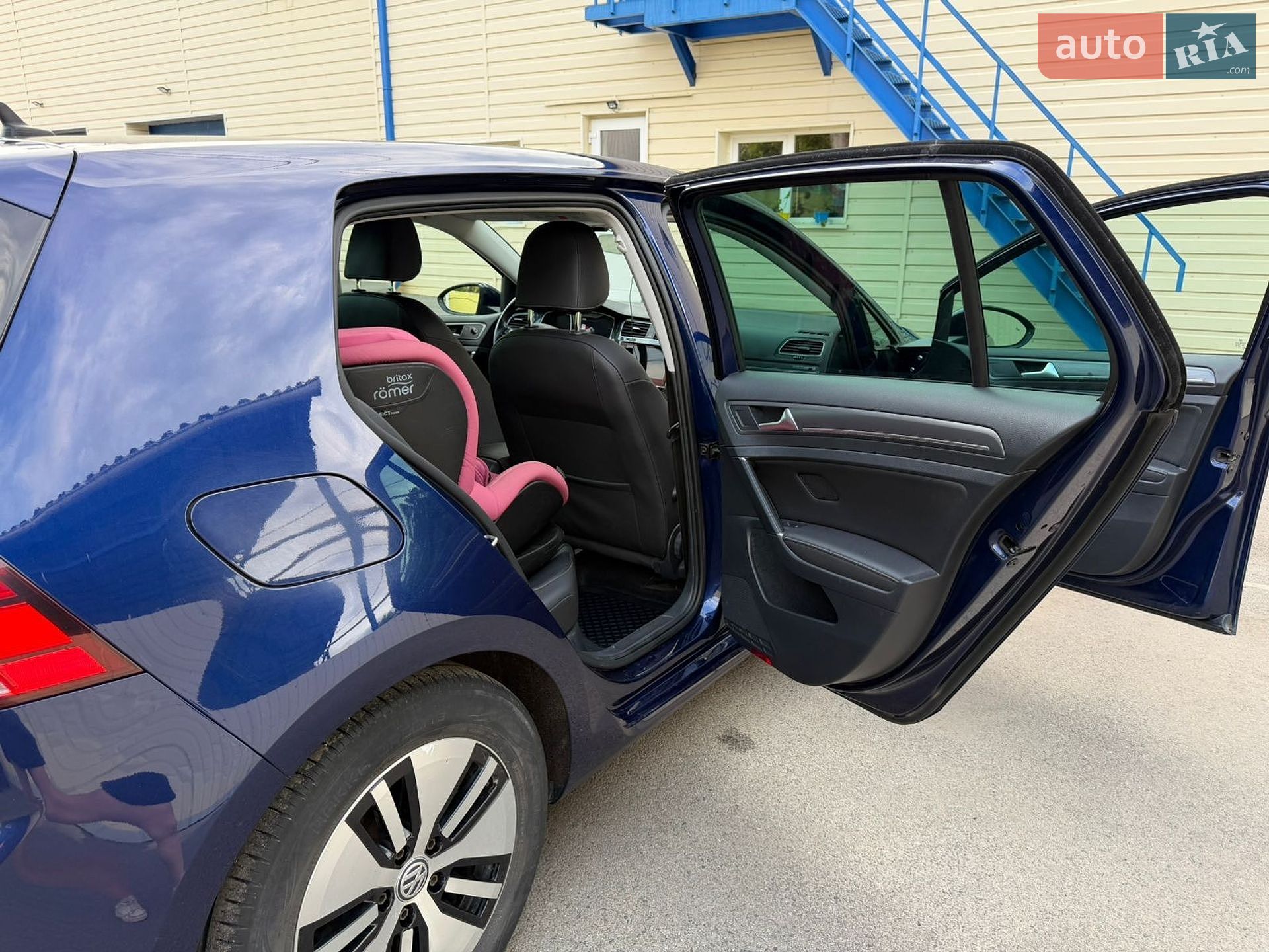 Volkswagen e-Golf 2017 VIN WVWZZZAUZJ8901497 фото оголошення 28 з 85