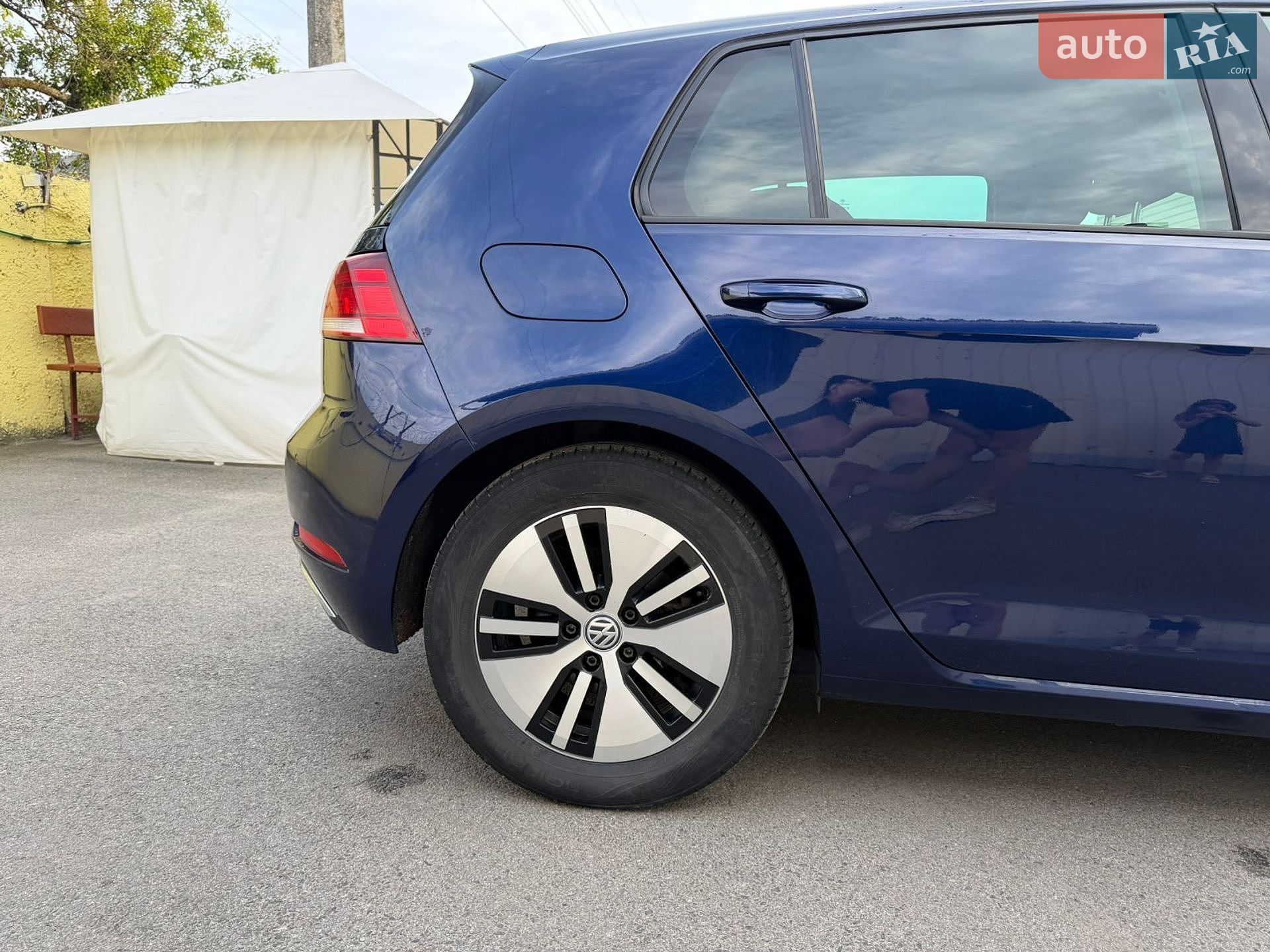 Volkswagen e-Golf 2017 VIN WVWZZZAUZJ8901497 фото оголошення 36 з 85