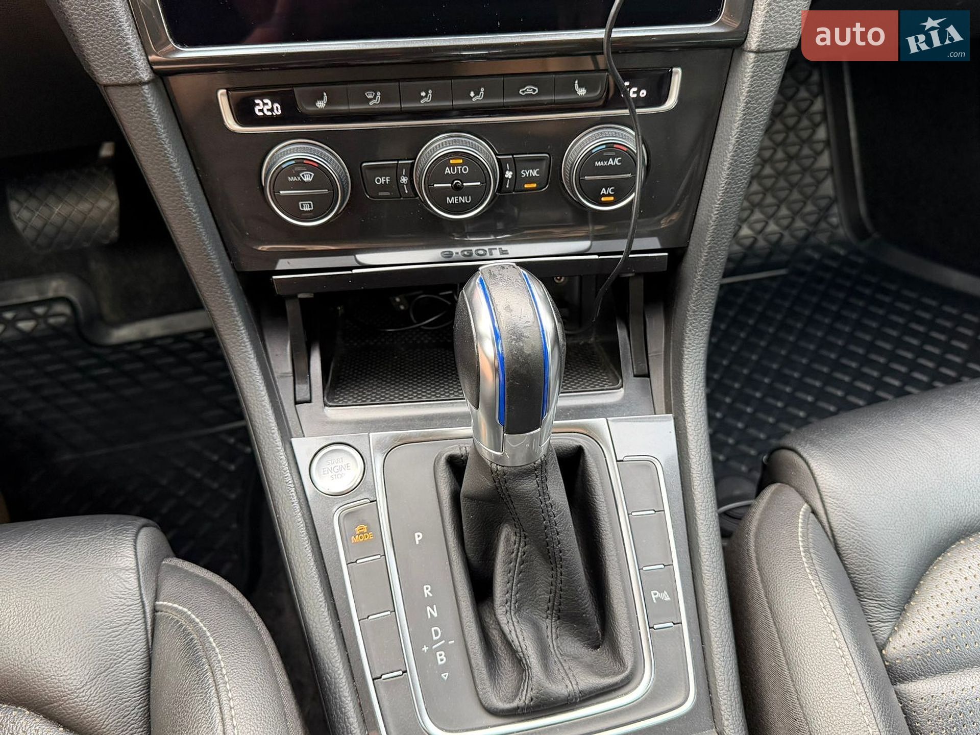 Volkswagen e-Golf 2017 VIN WVWZZZAUZJ8901497 фото оголошення 49 з 85