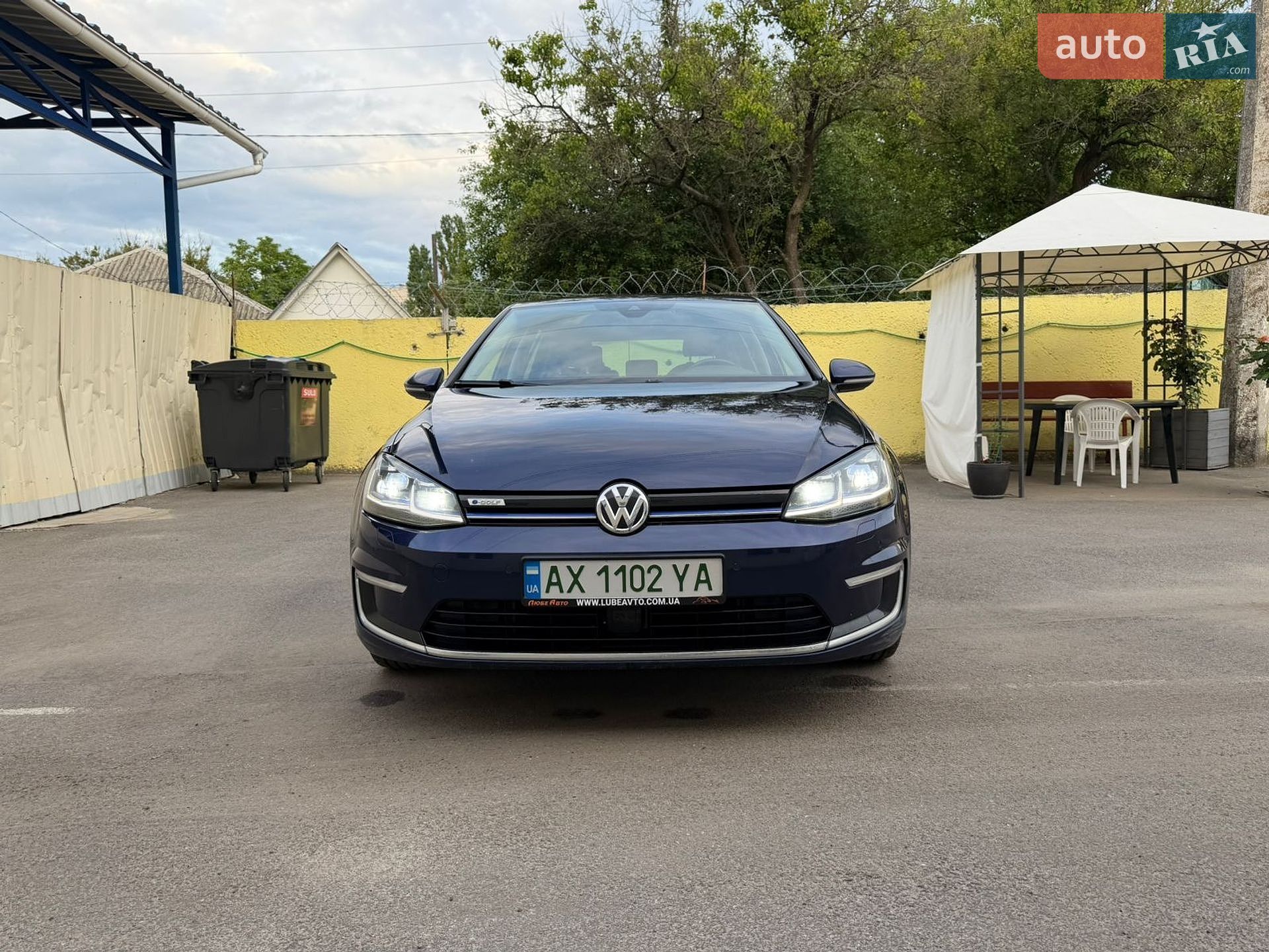 Volkswagen e-Golf 2017 VIN WVWZZZAUZJ8901497 фото оголошення 53 з 85