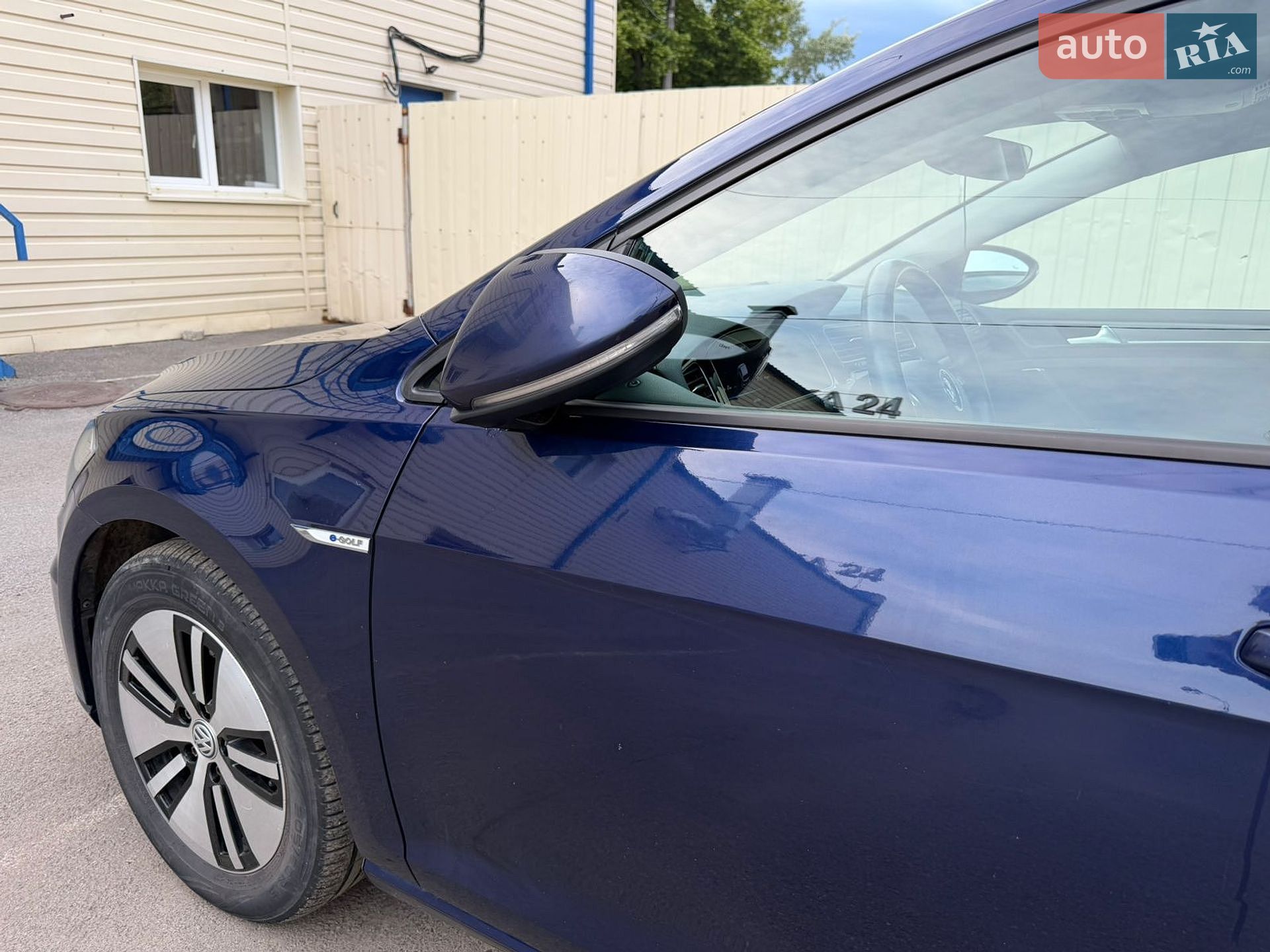 Volkswagen e-Golf 2017 VIN WVWZZZAUZJ8901497 фото оголошення 55 з 85