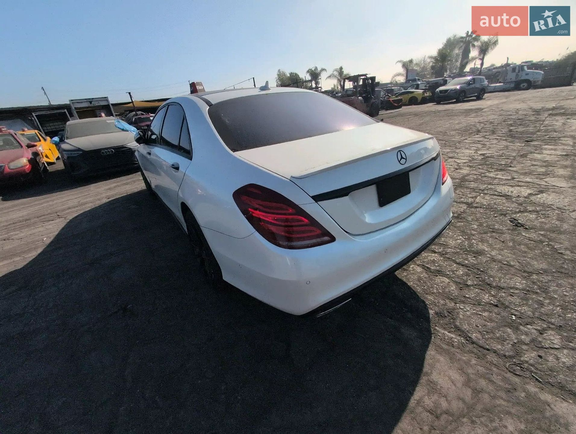 Mercedes-Benz S-Class 2017 VIN WDDUG6DB9HA321459 фото оголошення 34 з 64