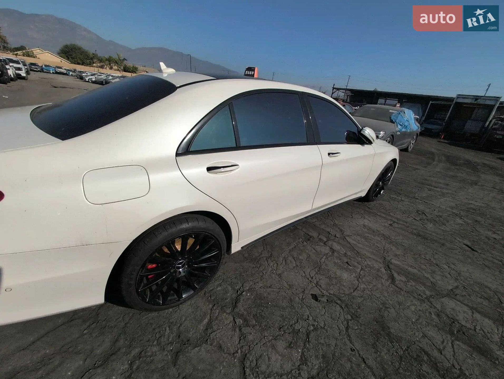 Mercedes-Benz S-Class 2017 VIN WDDUG6DB9HA321459 фото оголошення 44 з 64
