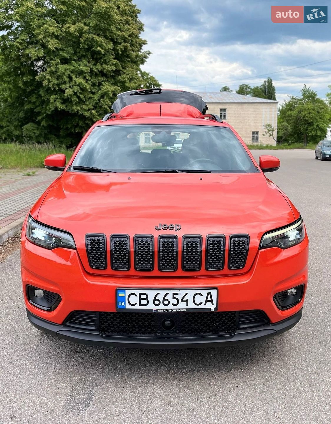 Jeep Cherokee 2021 VIN 1C4PJLLB6MD211454 фото оголошення 2 з 13