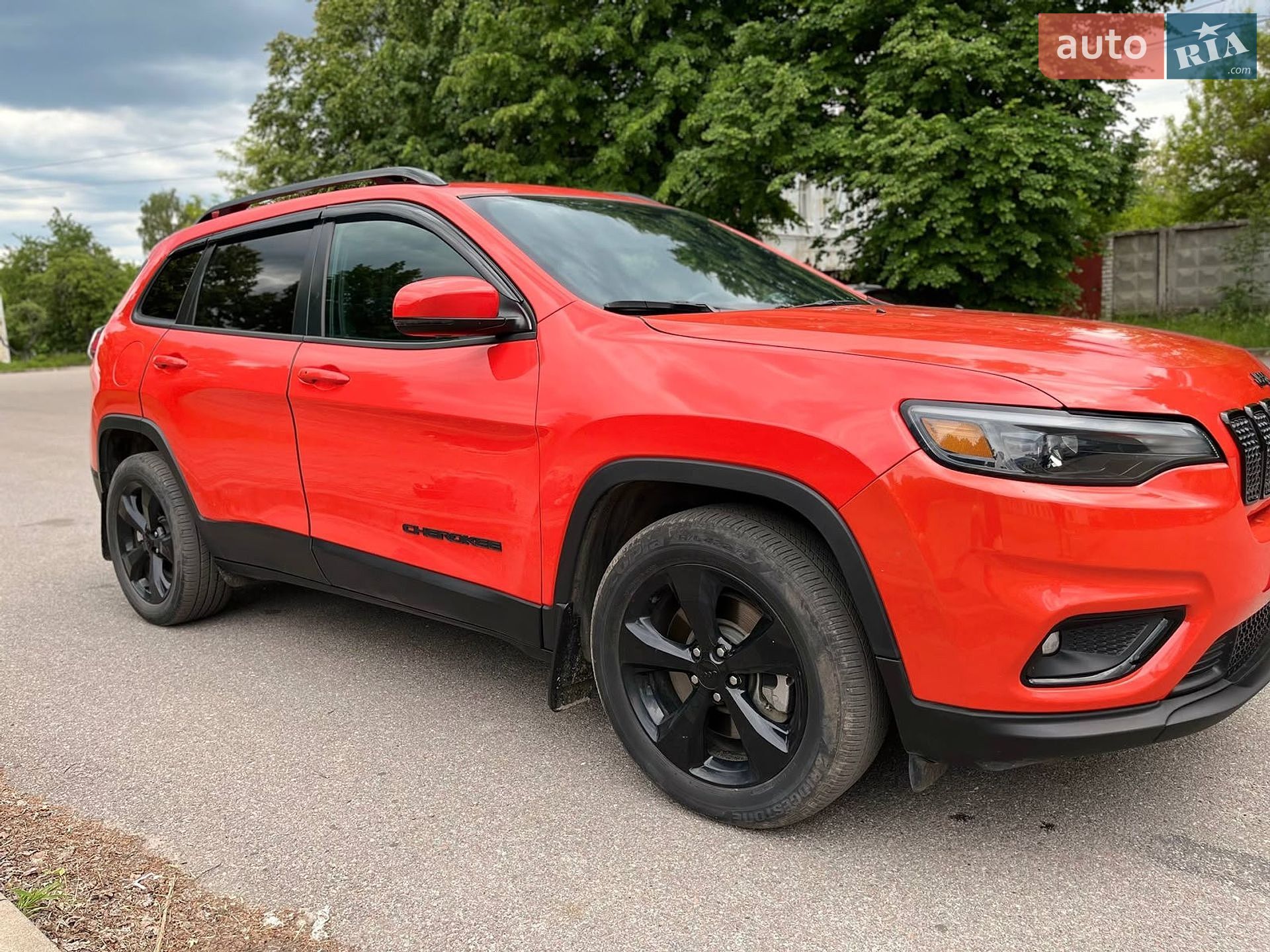 Jeep Cherokee 2021 VIN 1C4PJLLB6MD211454 фото оголошення 3 з 13