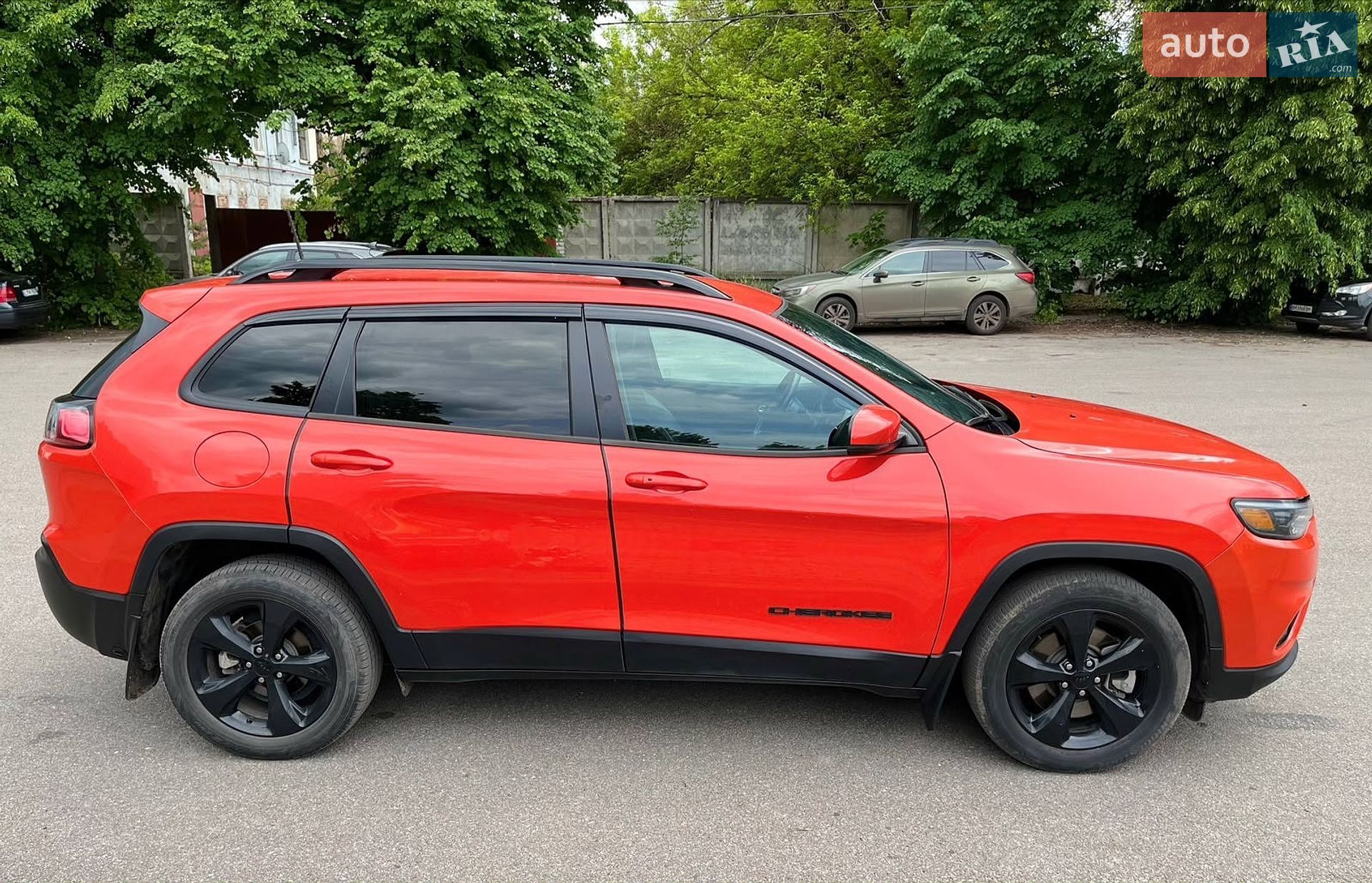 Jeep Cherokee 2021 VIN 1C4PJLLB6MD211454 фото оголошення 5 з 13