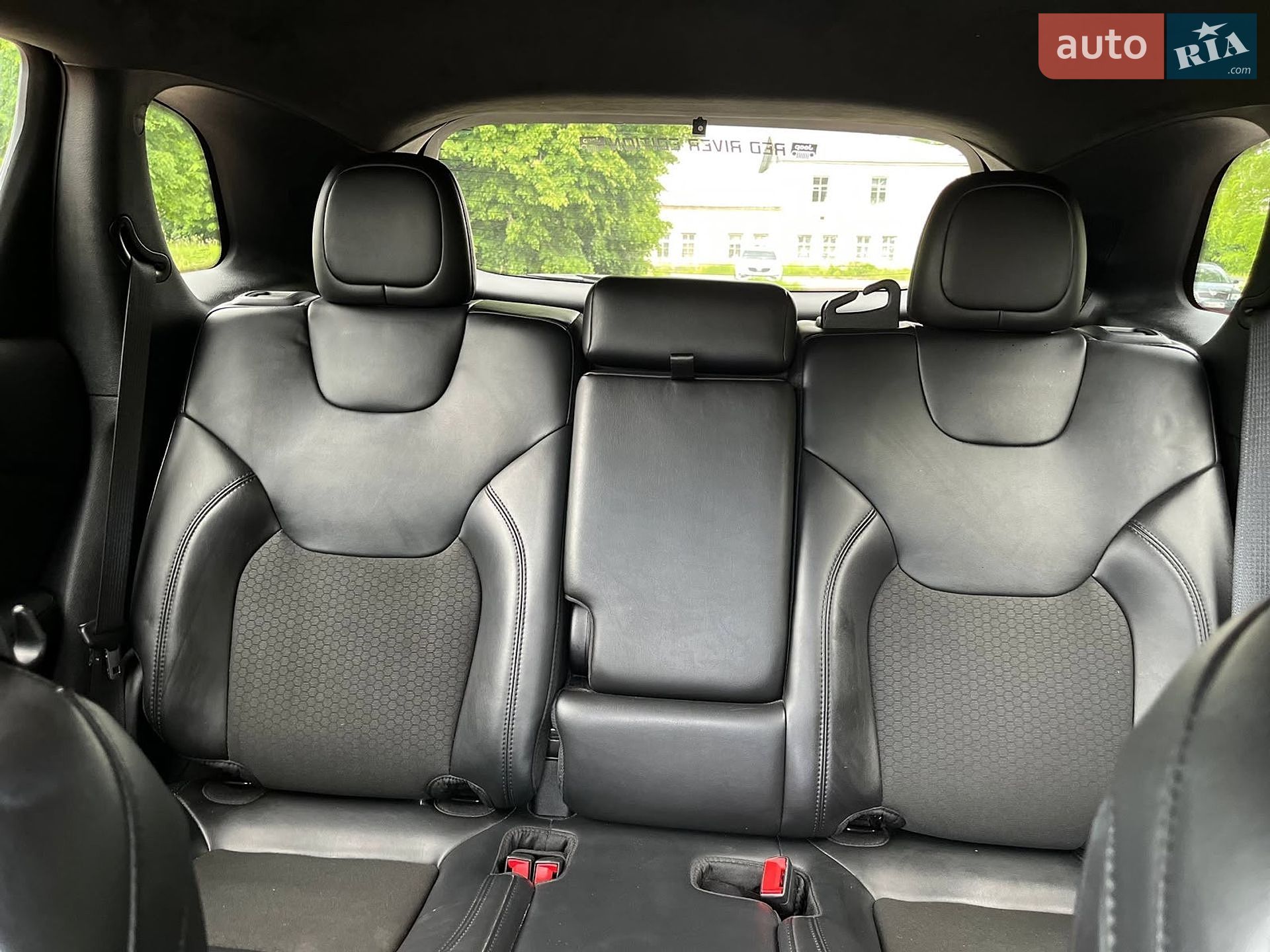 Jeep Cherokee 2021 VIN 1C4PJLLB6MD211454 фото оголошення 11 з 13