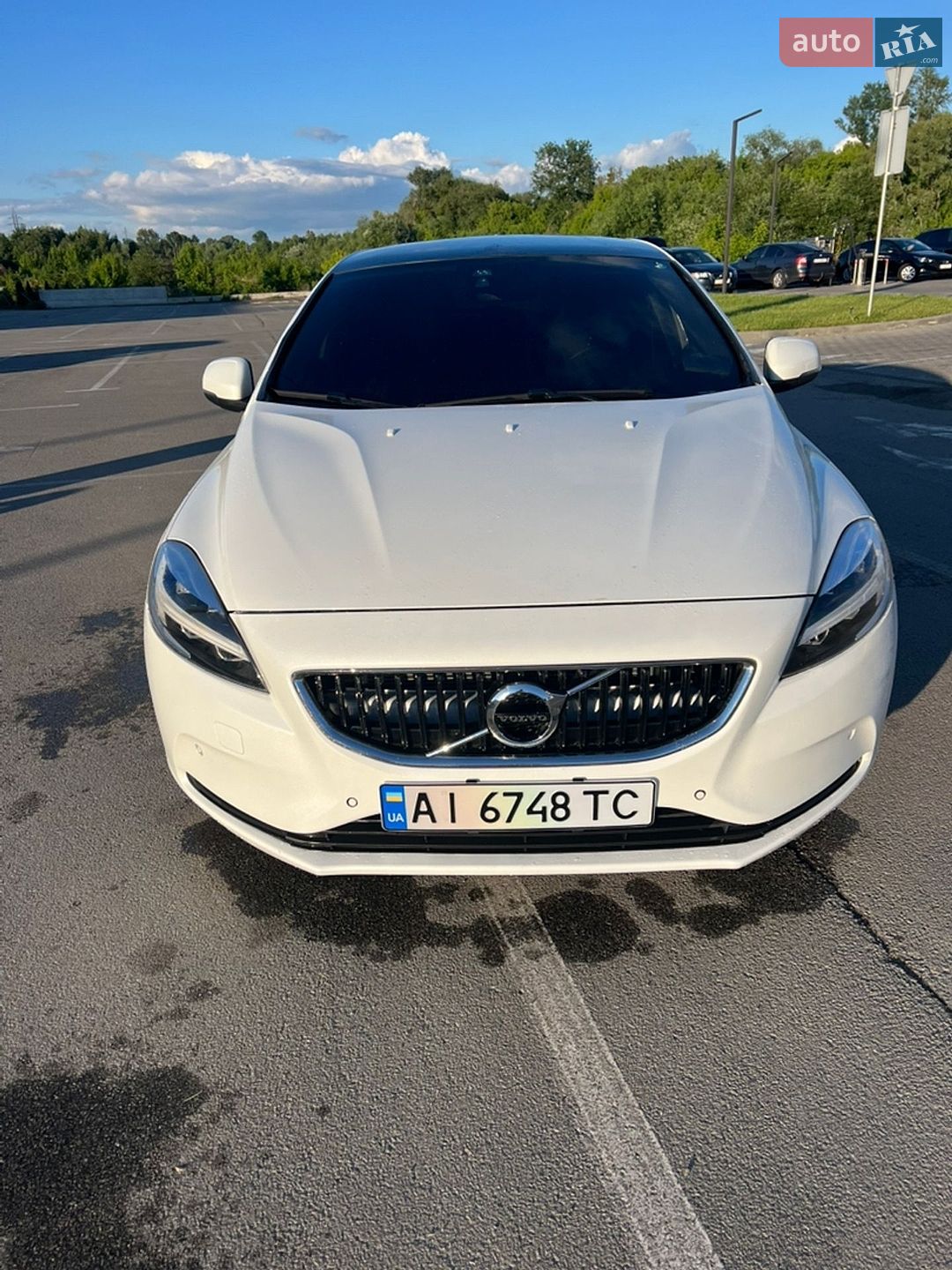 Volvo V40 2018 VIN YV1MV79K0J2486956 фото оголошення 2 з 44