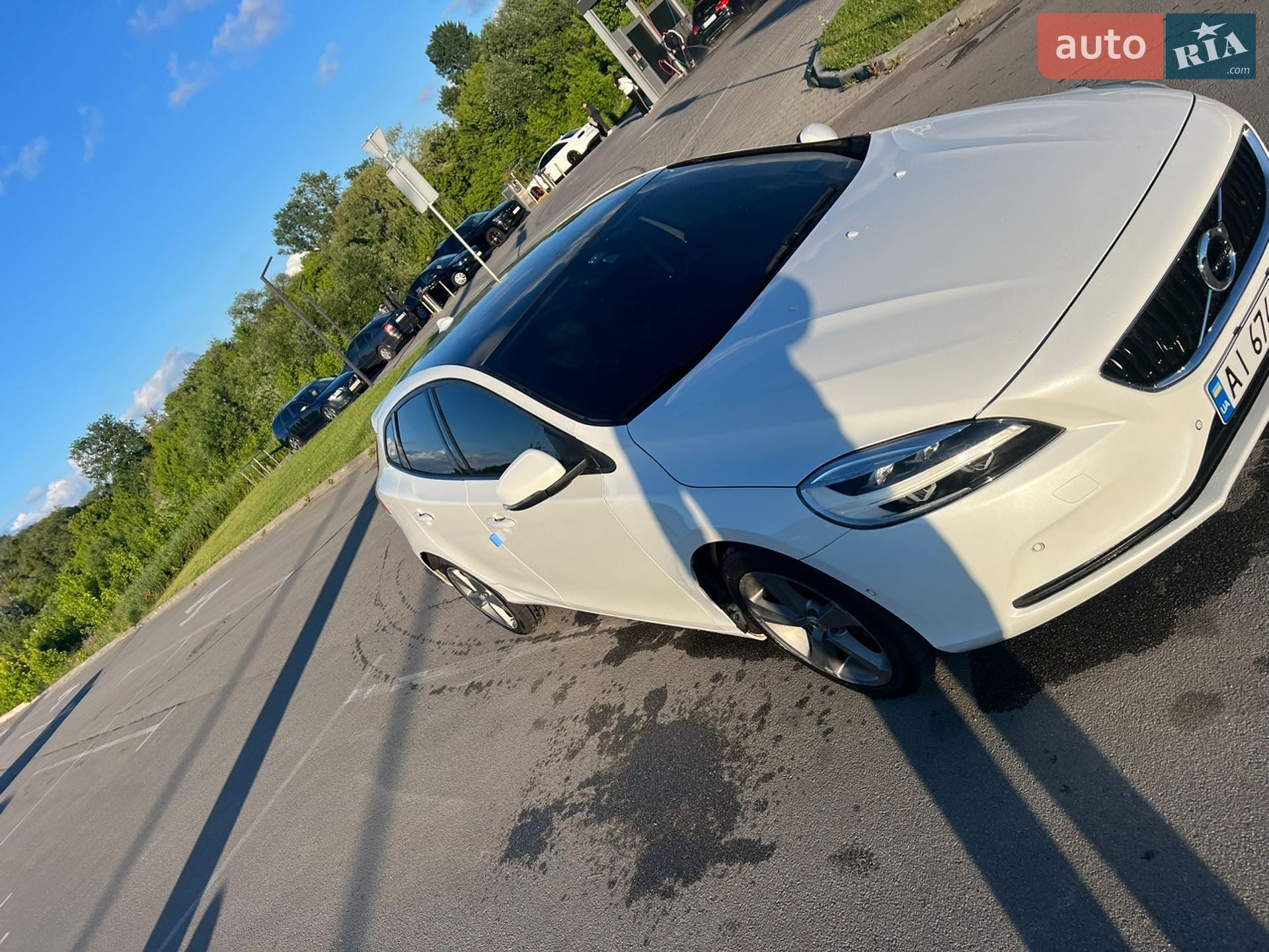 Volvo V40 2018 VIN YV1MV79K0J2486956 фото оголошення 5 з 44