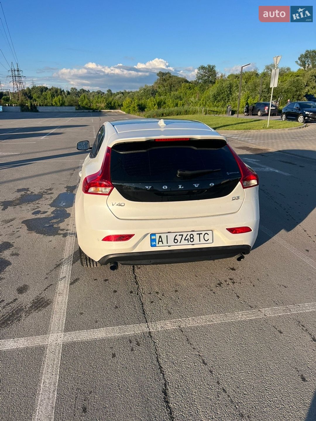 Volvo V40 2018 VIN YV1MV79K0J2486956 фото оголошення 8 з 44