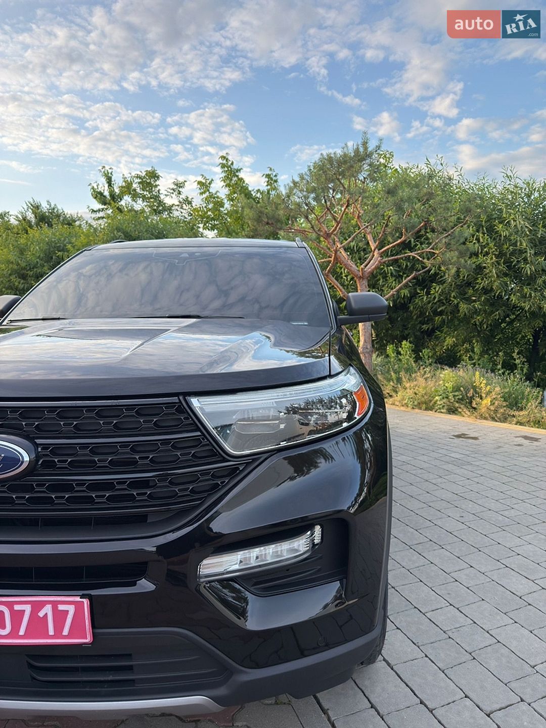 Ford Explorer 2020 VIN 1FMSK8DH7LGC20194 фото оголошення 4 з 32
