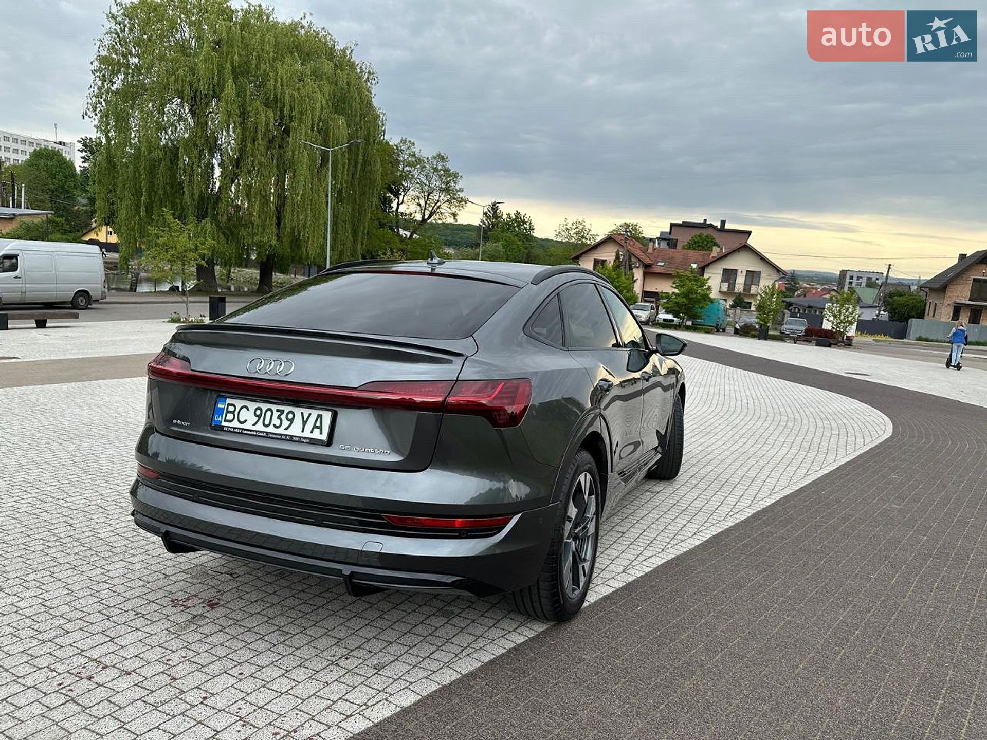 Audi e-tron Sportback 2021 VIN WAUZZZGE7MB027853 фото оголошення 8 з 19