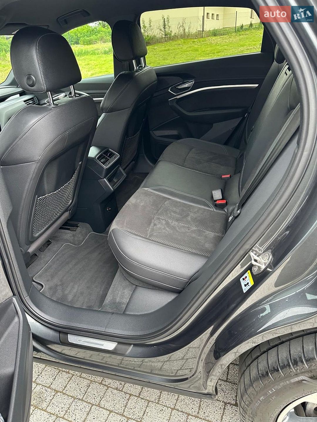 Audi e-tron Sportback 2021 VIN WAUZZZGE7MB027853 фото оголошення 17 з 19