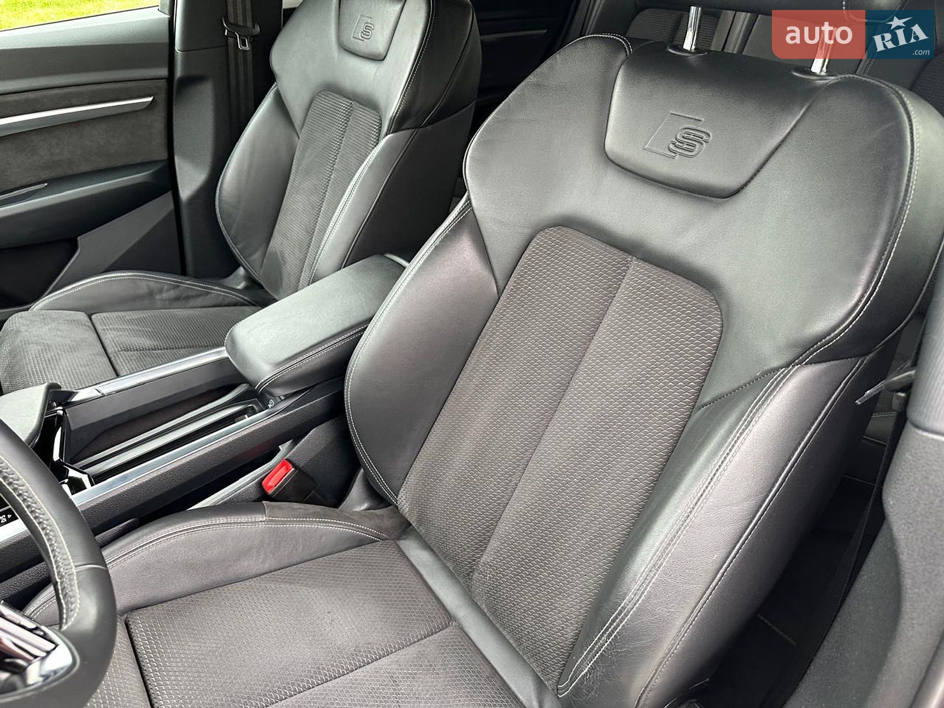 Audi e-tron Sportback 2021 VIN WAUZZZGE7MB027853 фото оголошення 19 з 19