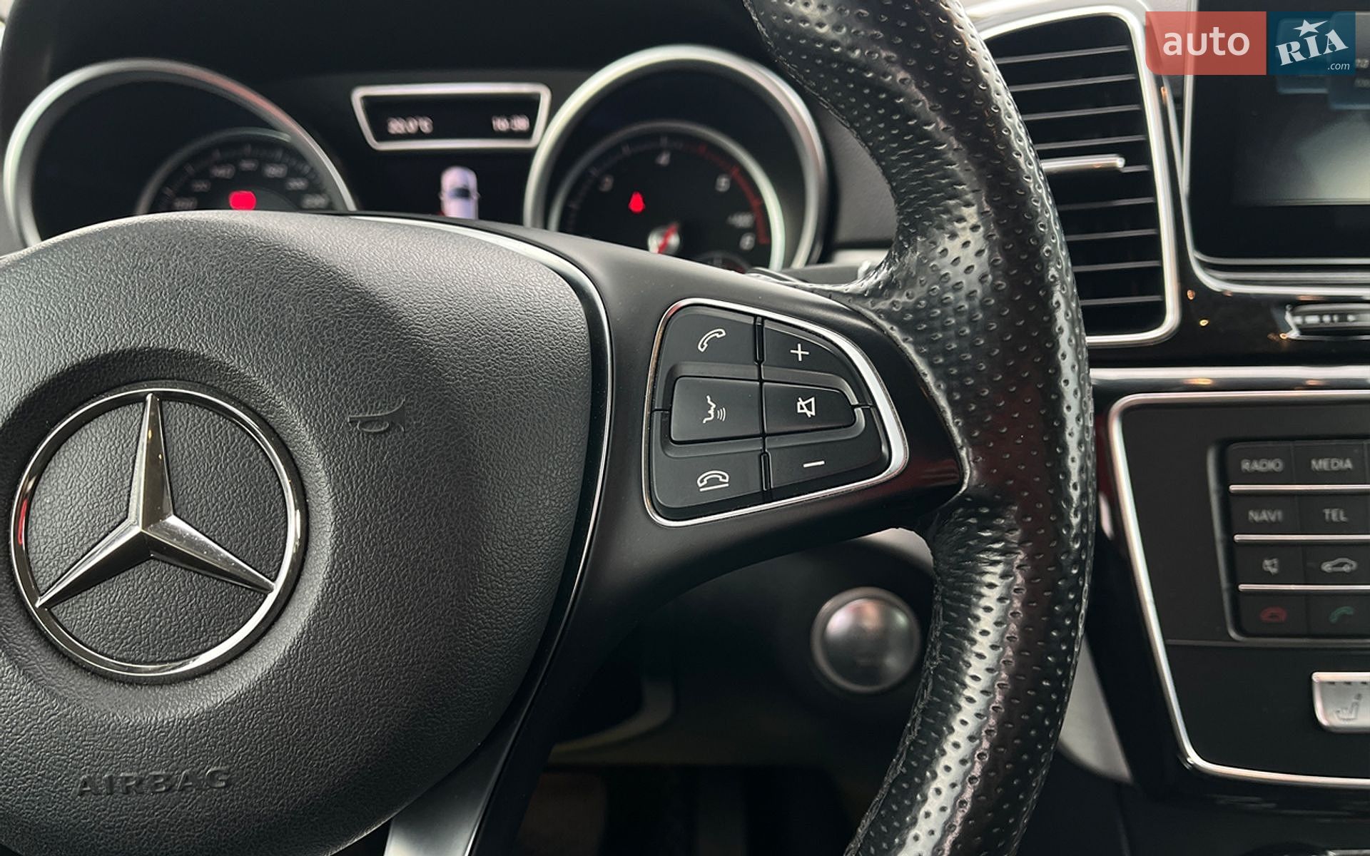 Mercedes-Benz GLE-Class 2017 VIN WDC1660041A965786 фото оголошення 11 з 26