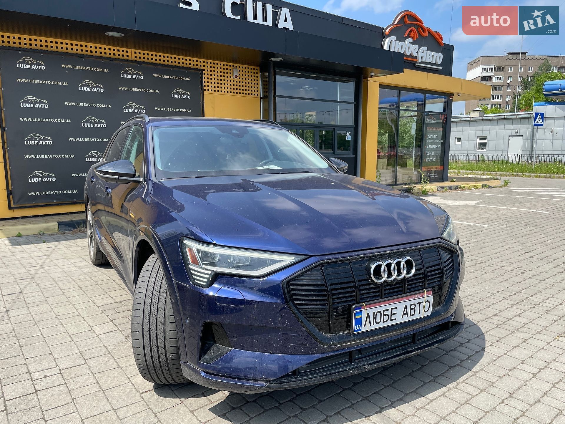 Audi e-tron 2020 VIN WA1AAAGE9MB006991 фото оголошення 4 з 8