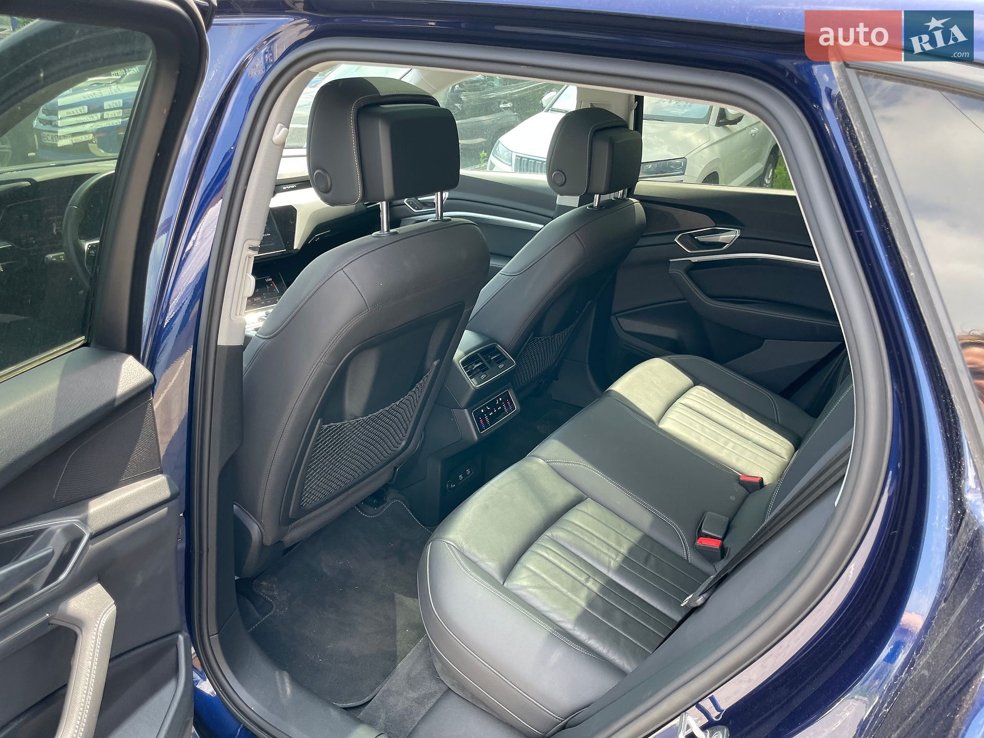 Audi e-tron 2020 VIN WA1AAAGE9MB006991 фото оголошення 6 з 8