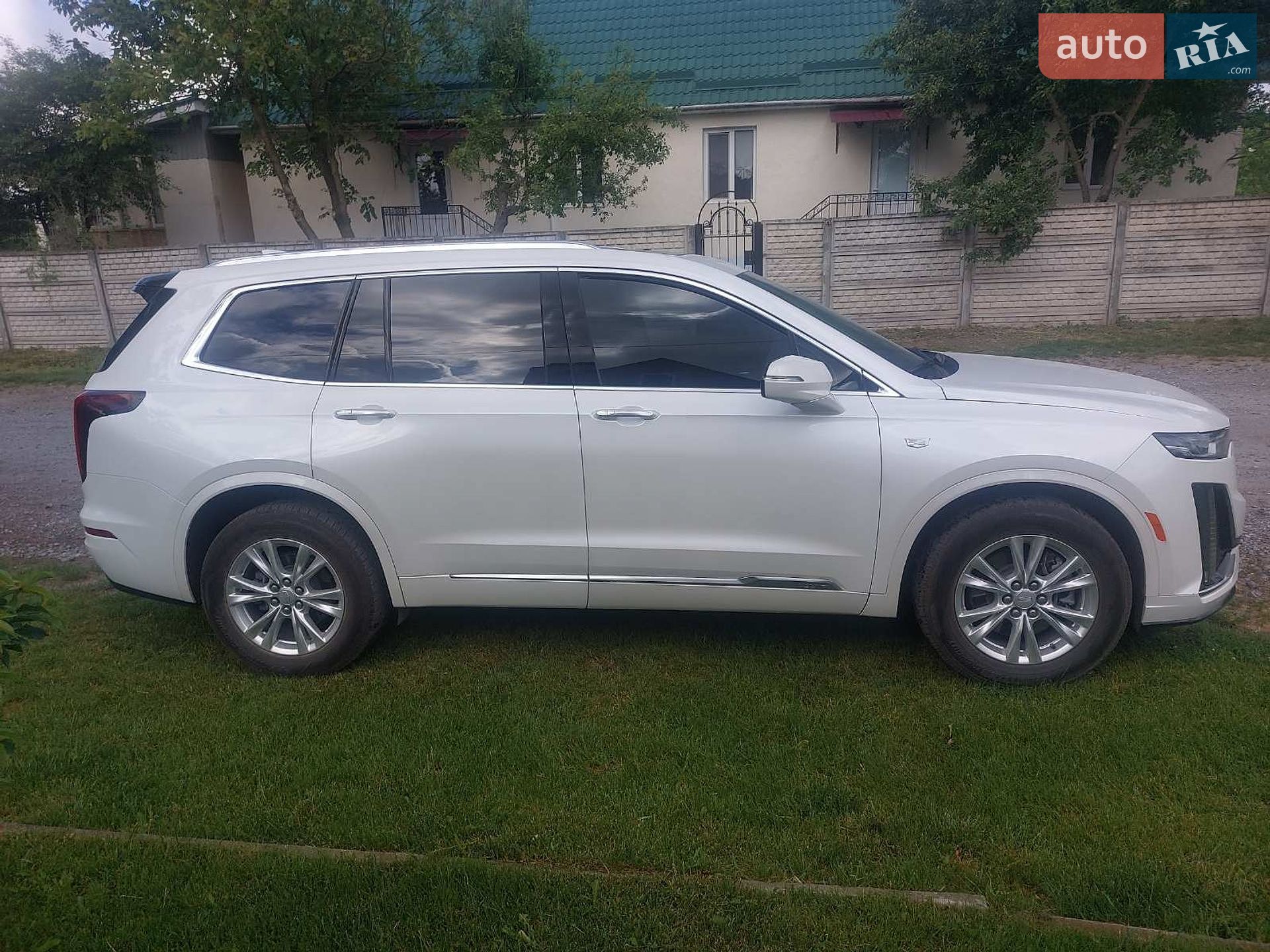 Cadillac XT6 2022 VIN 1GYKPAR4XNZ131076 фото оголошення 10 з 21