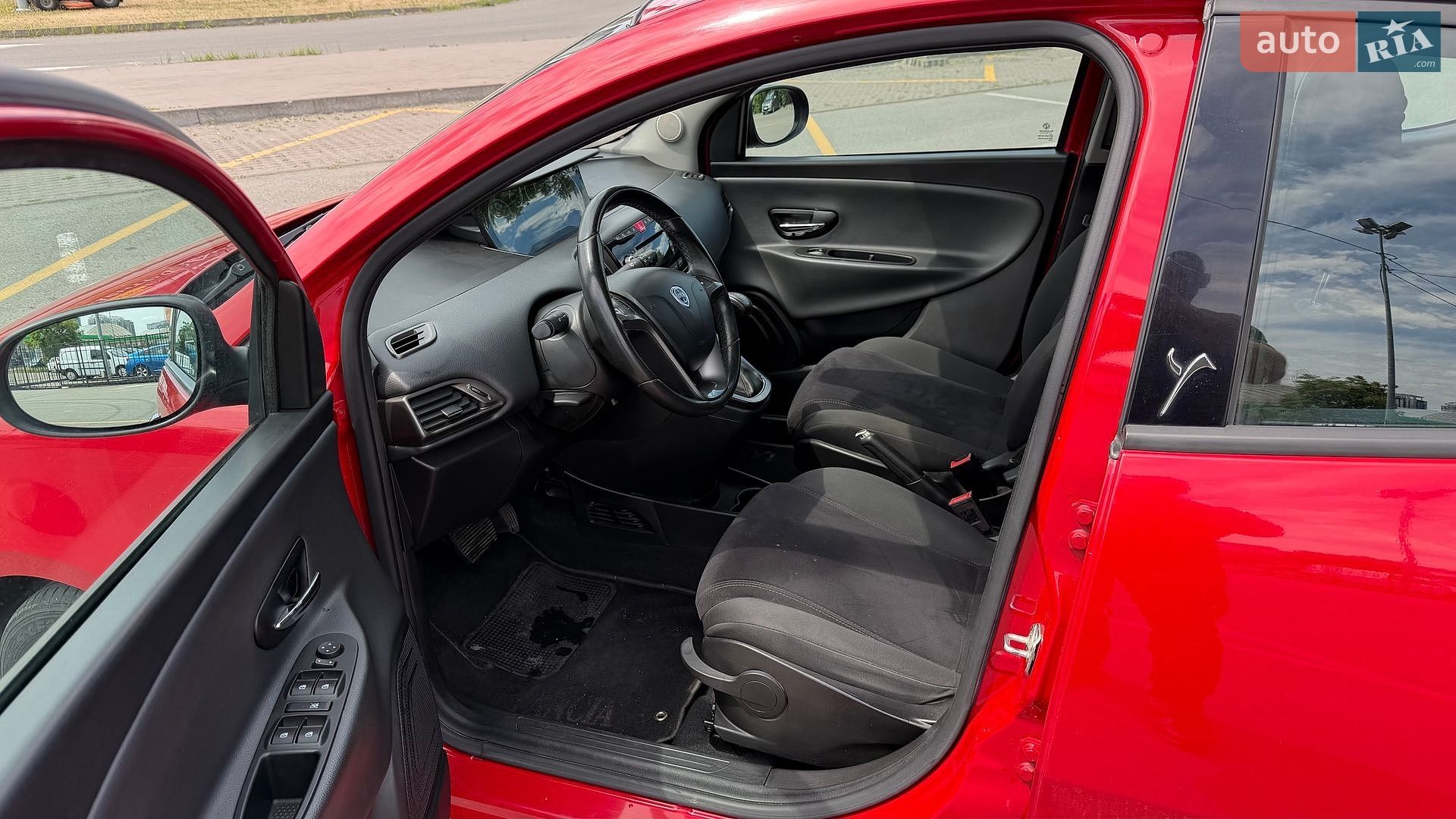 Lancia Ypsilon 2012 VIN ZLA31200005043039 фото оголошення 14 з 35
