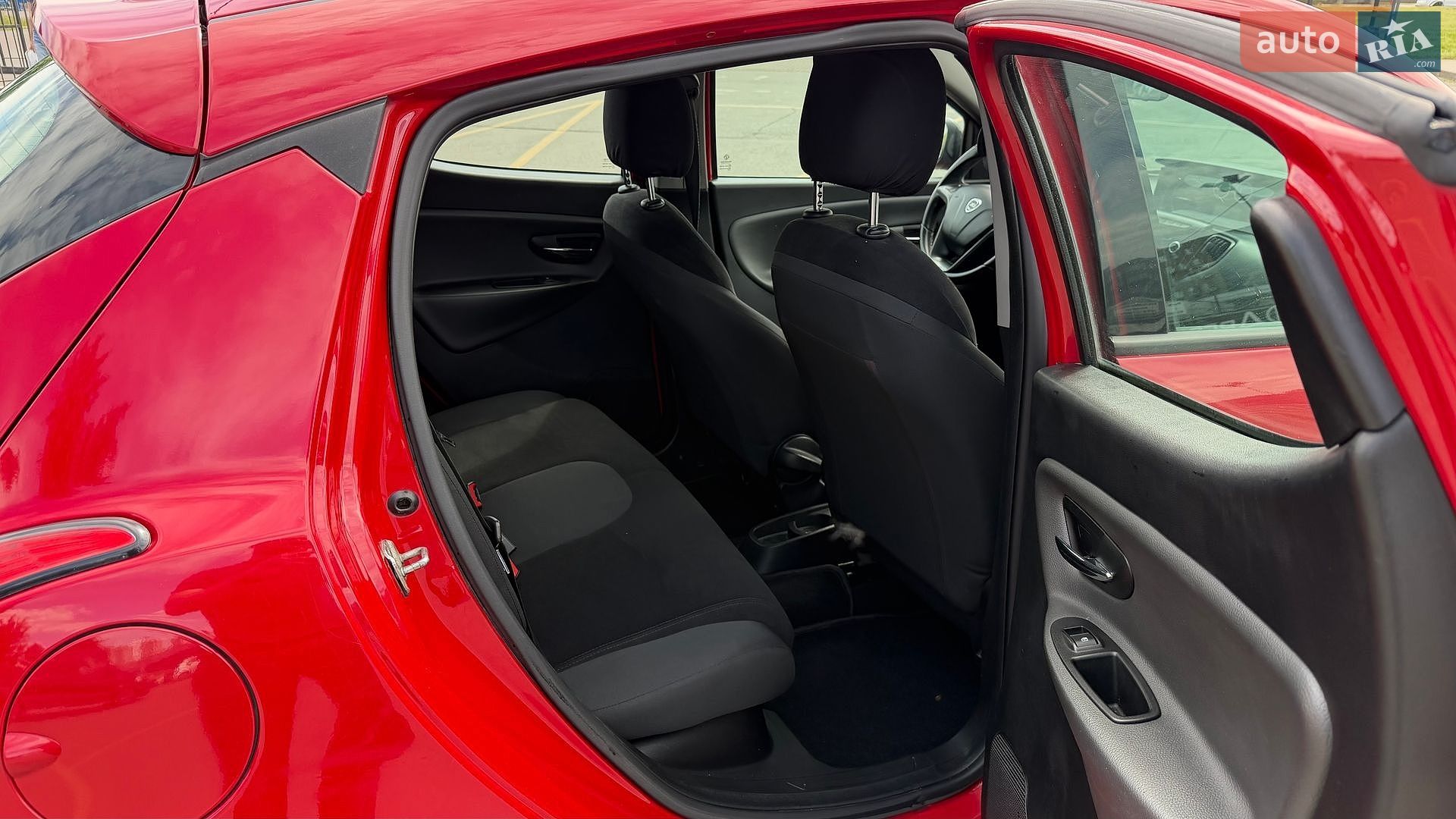 Lancia Ypsilon 2012 VIN ZLA31200005043039 фото оголошення 19 з 35