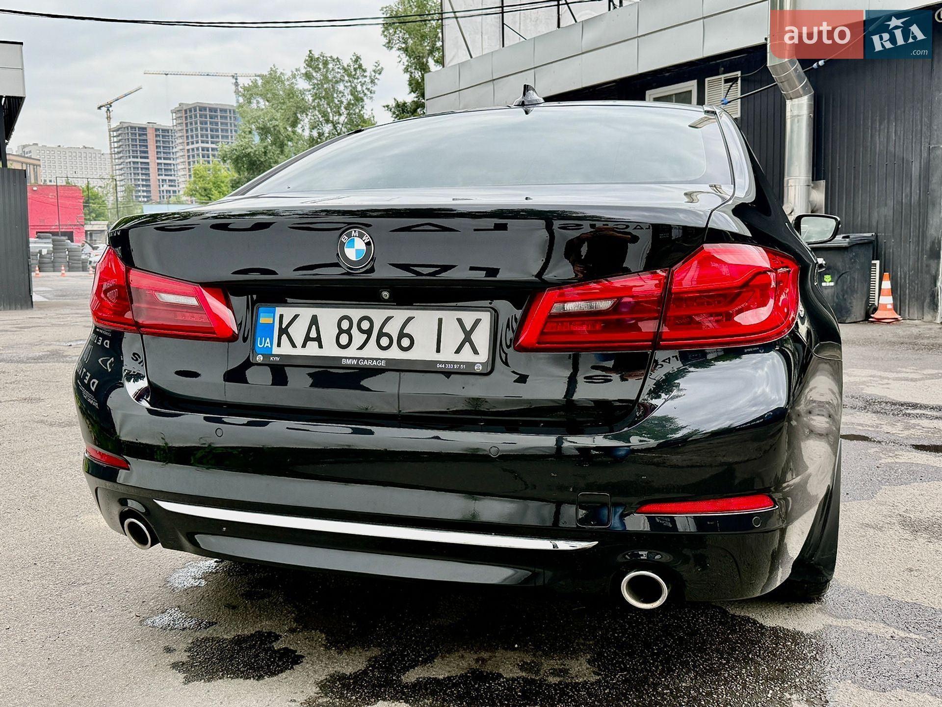 BMW 5 Series 2017 VIN WBAJD11060G884074 фото оголошення 10 з 17