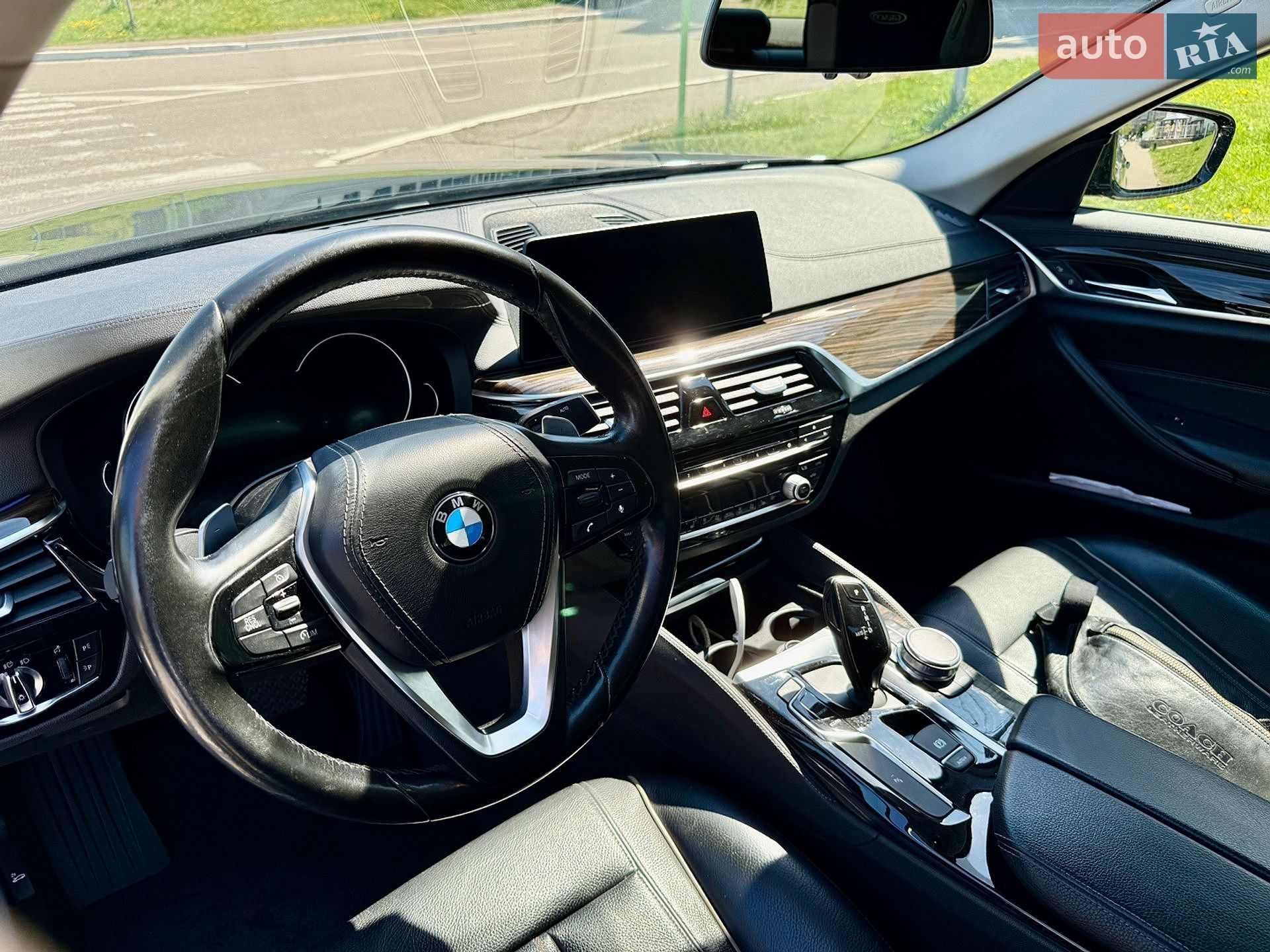BMW 5 Series 2017 VIN WBAJD11060G884074 фото оголошення 13 з 17