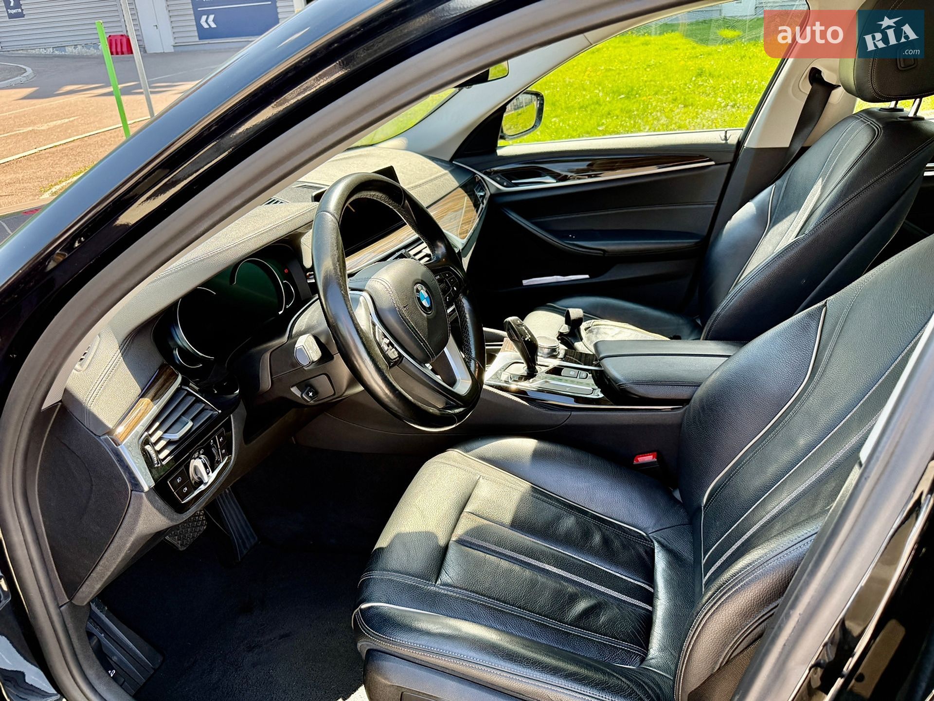 BMW 5 Series 2017 VIN WBAJD11060G884074 фото оголошення 14 з 17